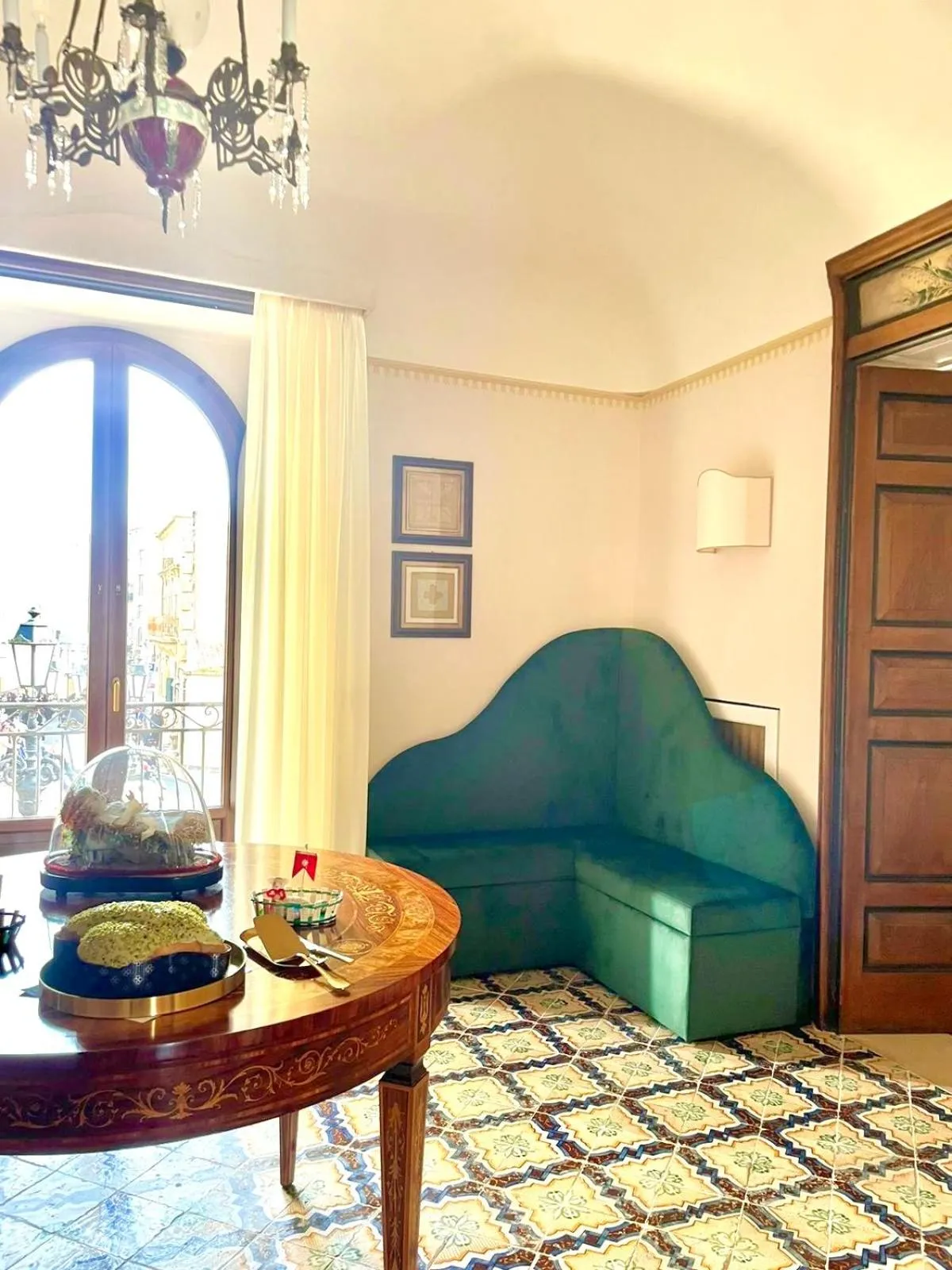 Communal lounge/ TV room in Dimora del Duomo