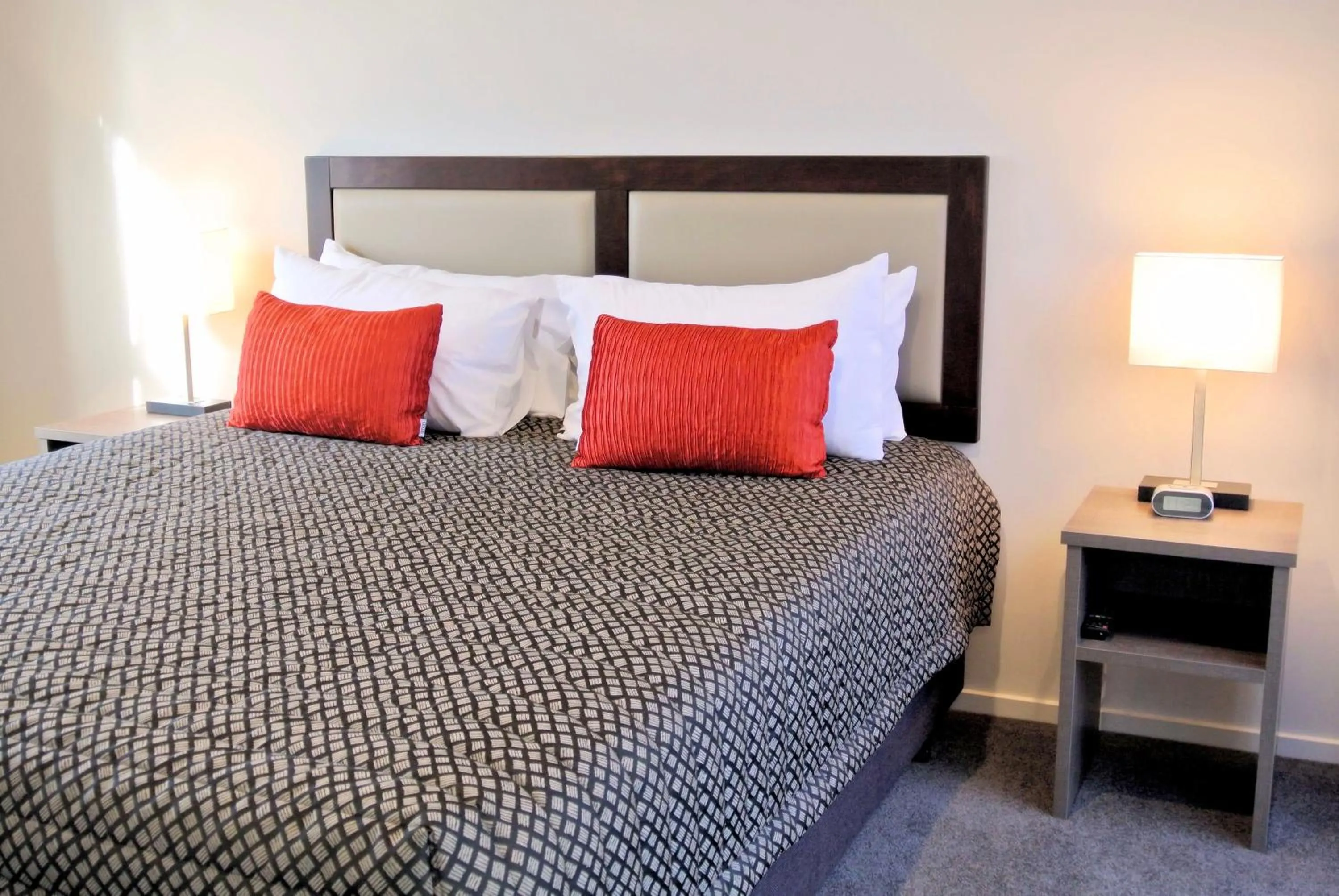 Bed in Oxford Village Motels