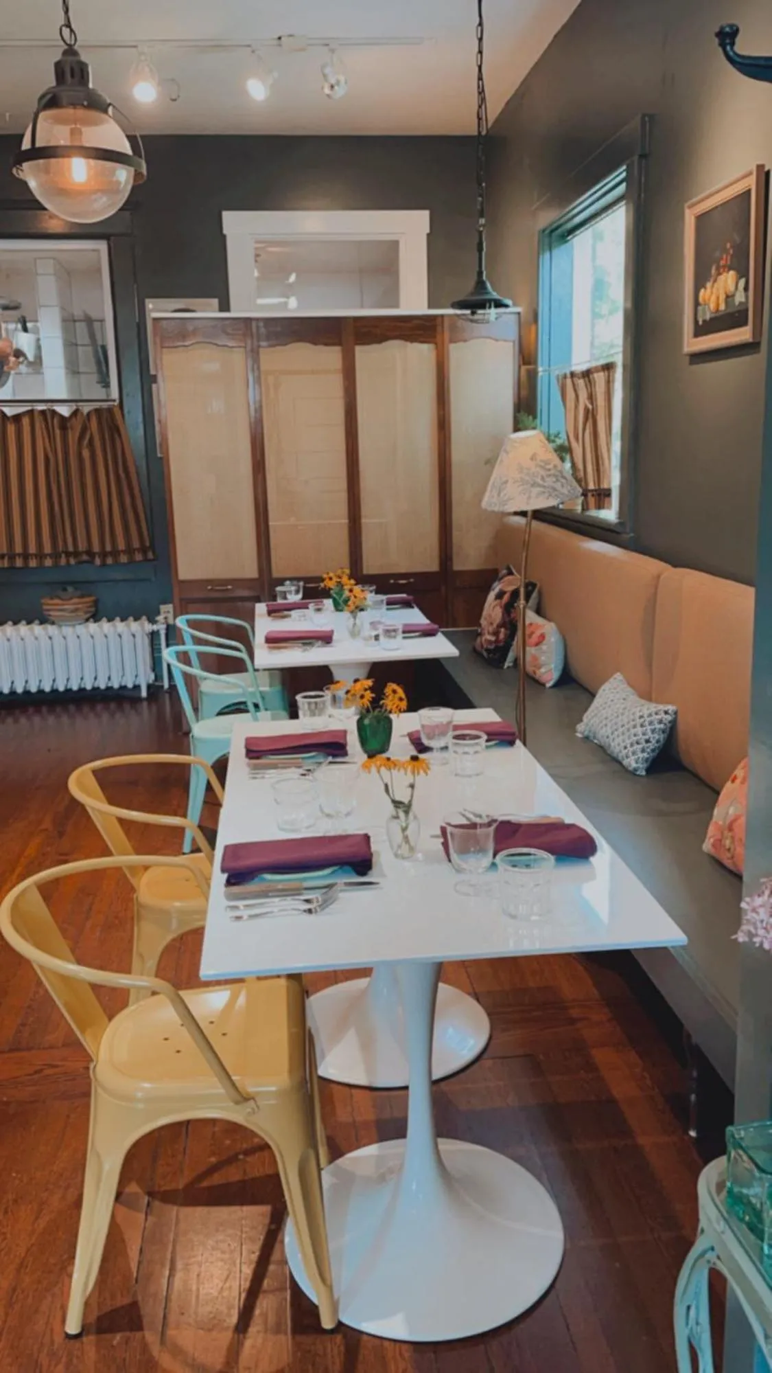 Restaurant/places to eat in Modern Homestead Guest House