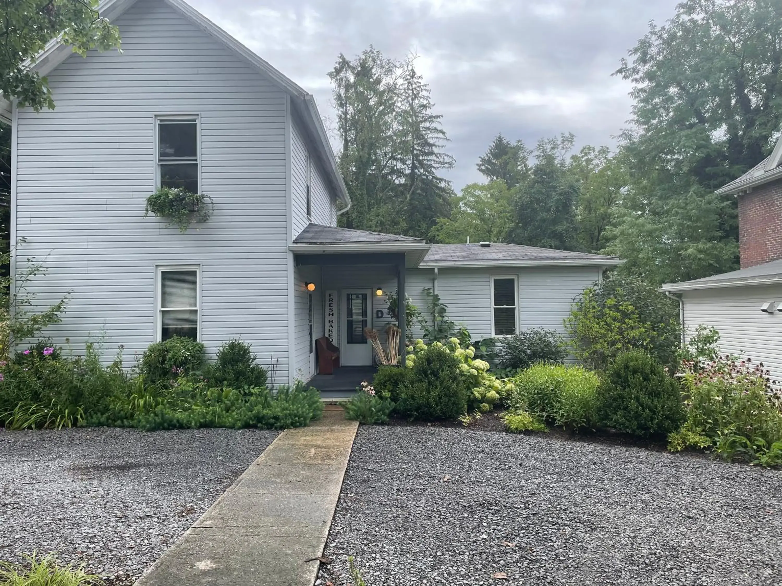 Apartment with Balcony in Modern Homestead Guest House Apartment with Balcony in Modern Homestead Guest House