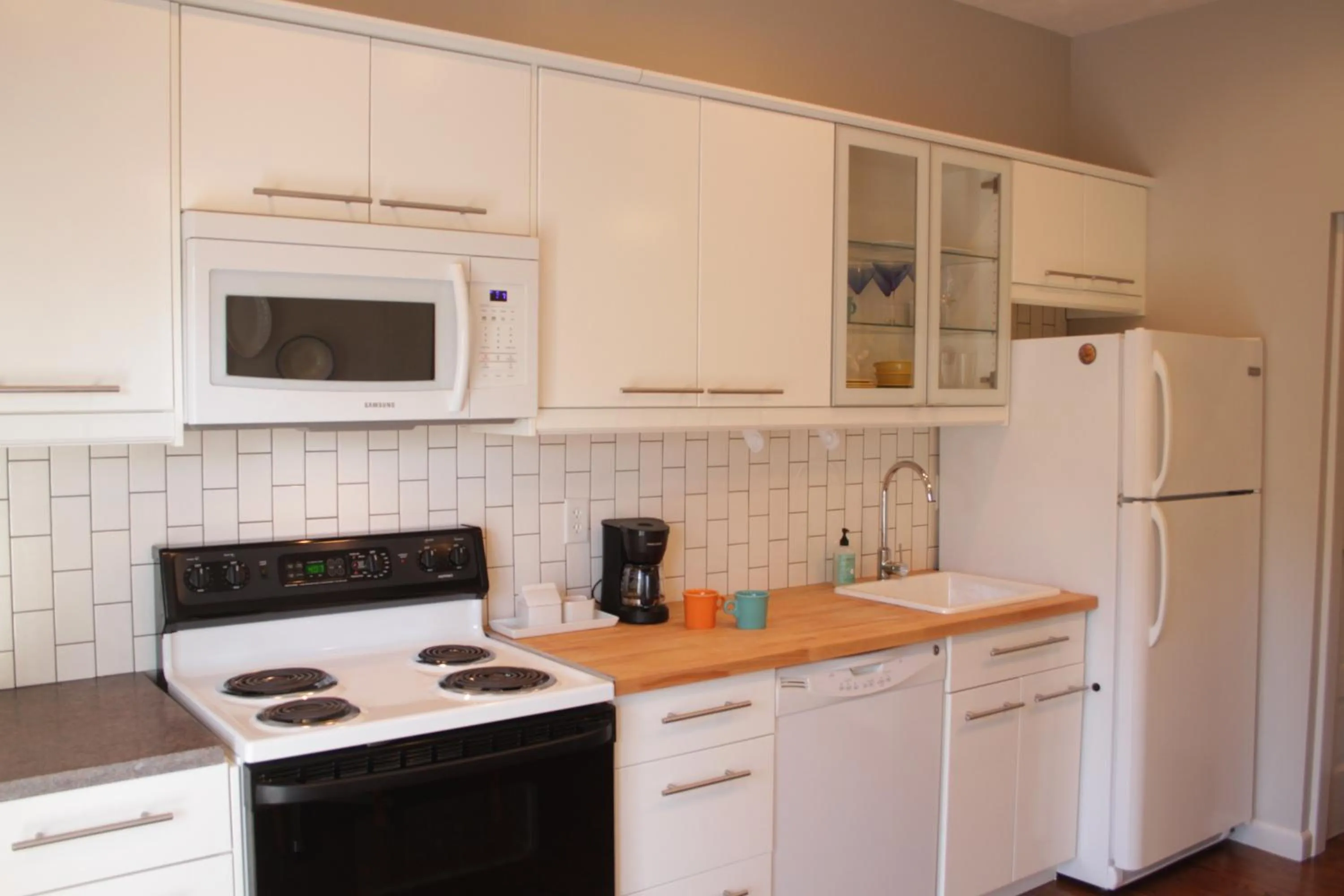 Kitchen or kitchenette in Modern Homestead Guest House