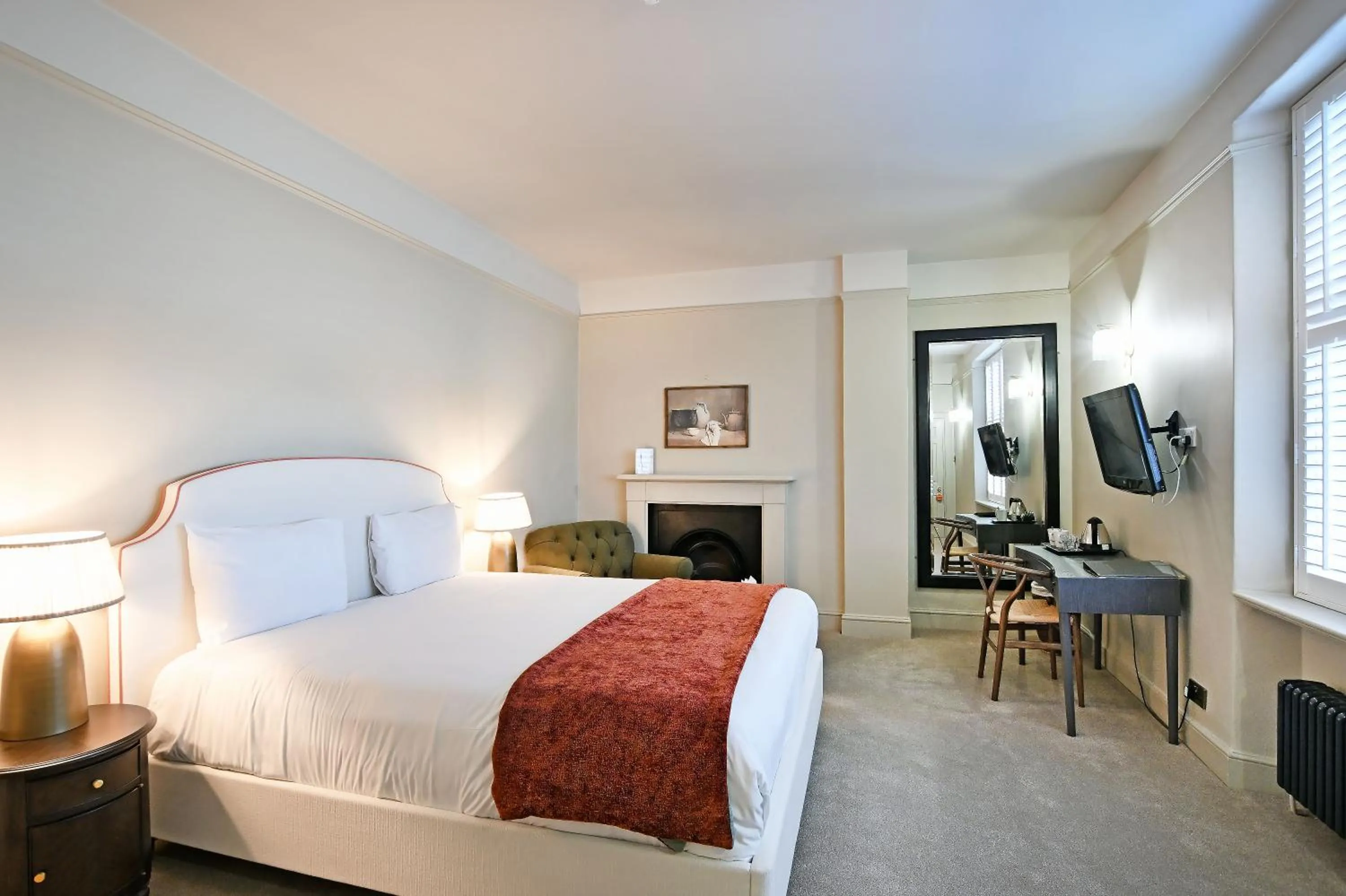 Bedroom, Bed in Stanton Manor Hotel