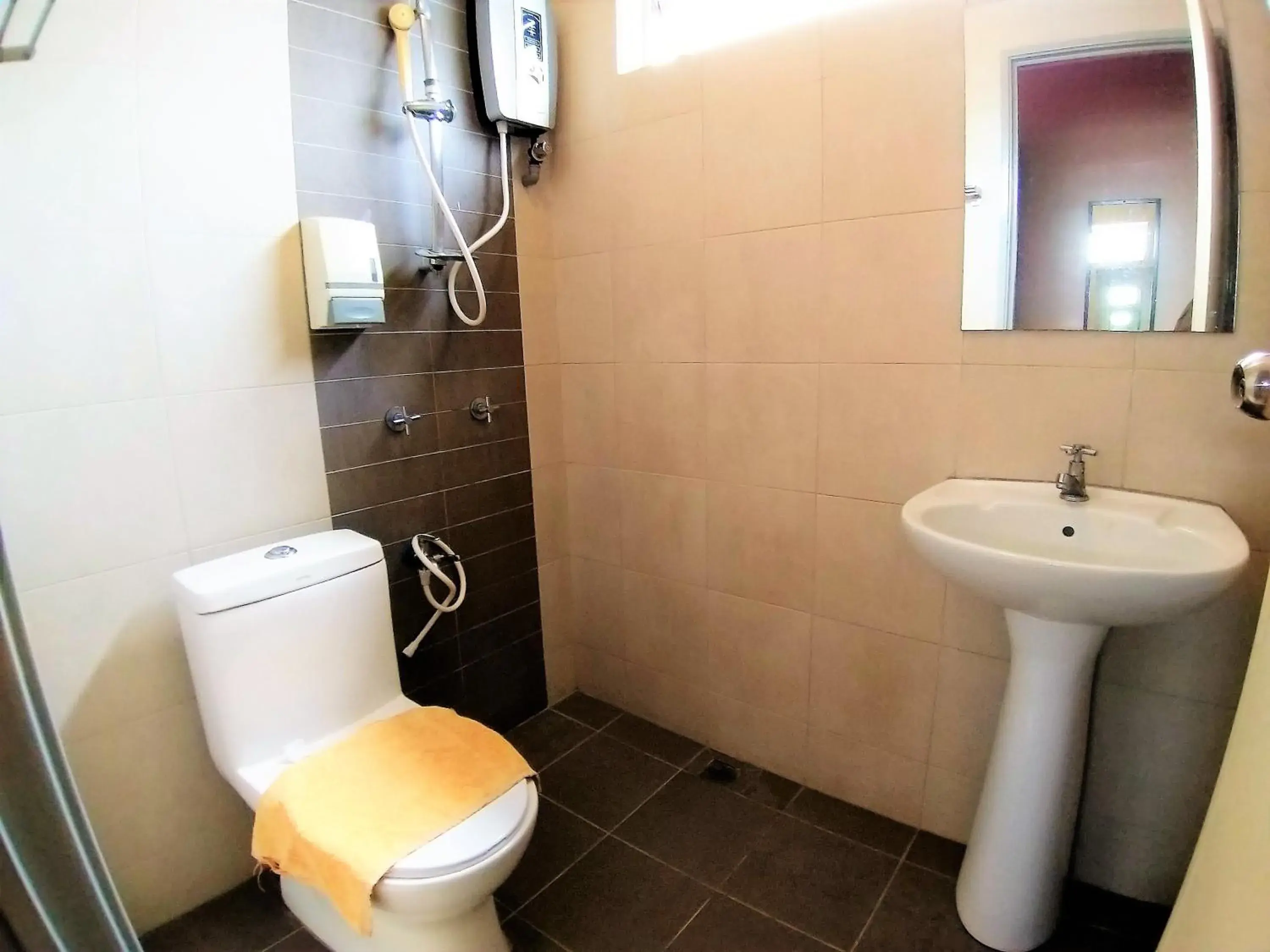 Standard Twin Room in Hotel Jelai @ Temerloh, Pahang Standard Twin Room in Hotel Jelai @ Temerloh, Pahang