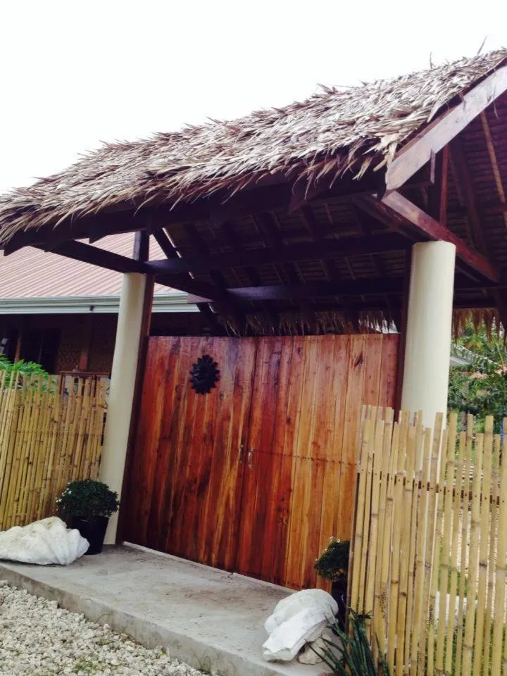 Liwayway sa Bohol Pamilacan Resort