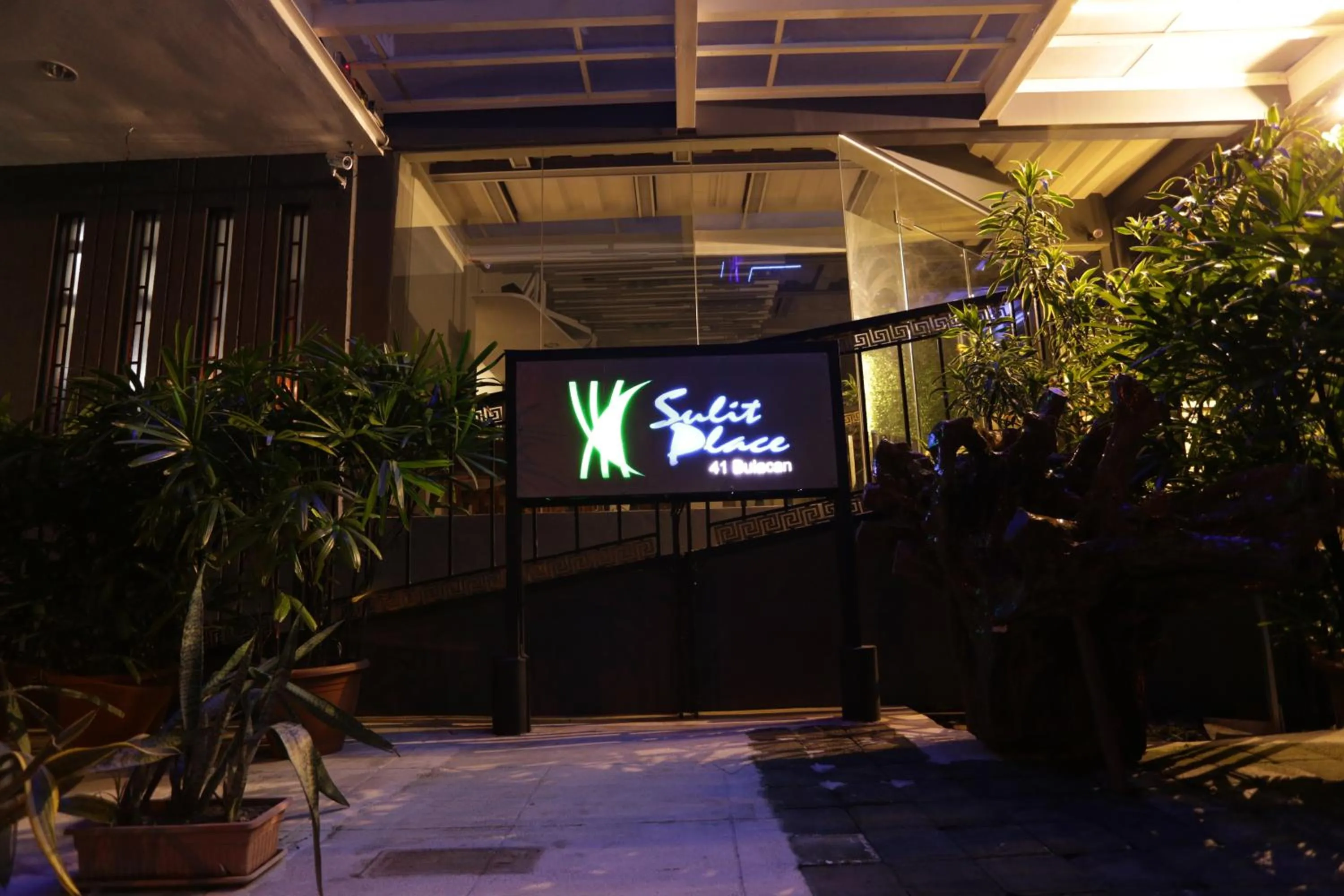 Facade/entrance in Sulit Place