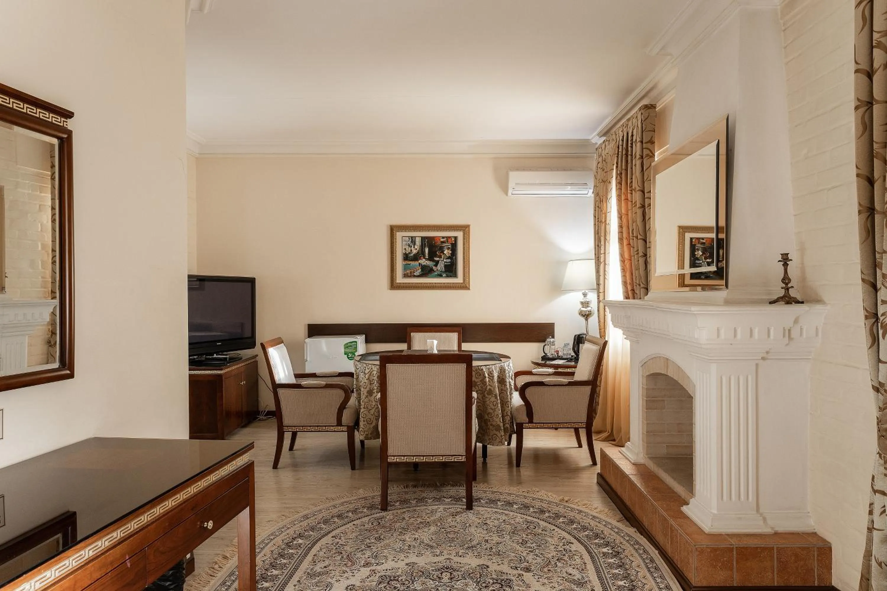 TV and multimedia in SAMIR HOTEL