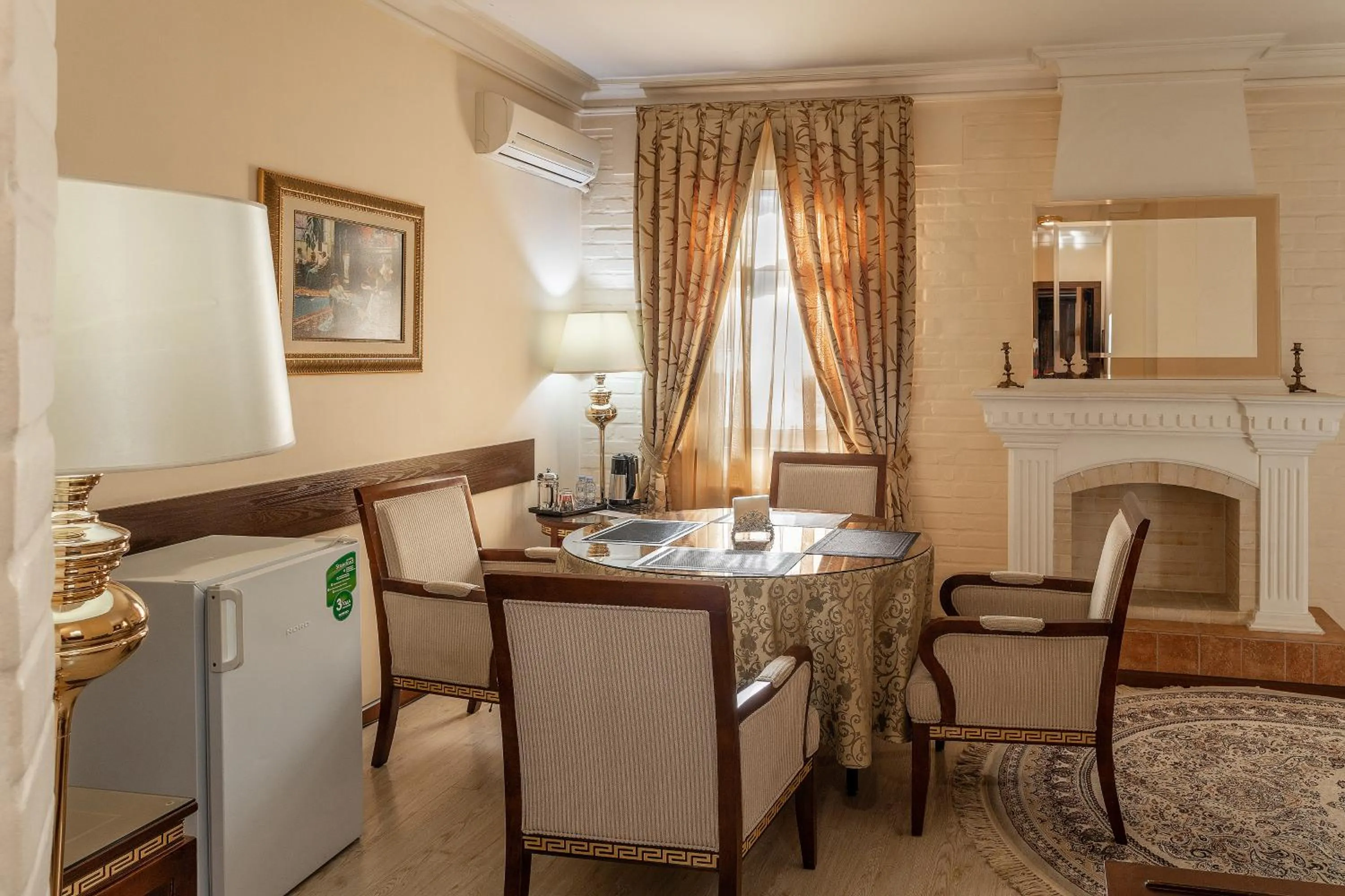 Living room in SAMIR HOTEL