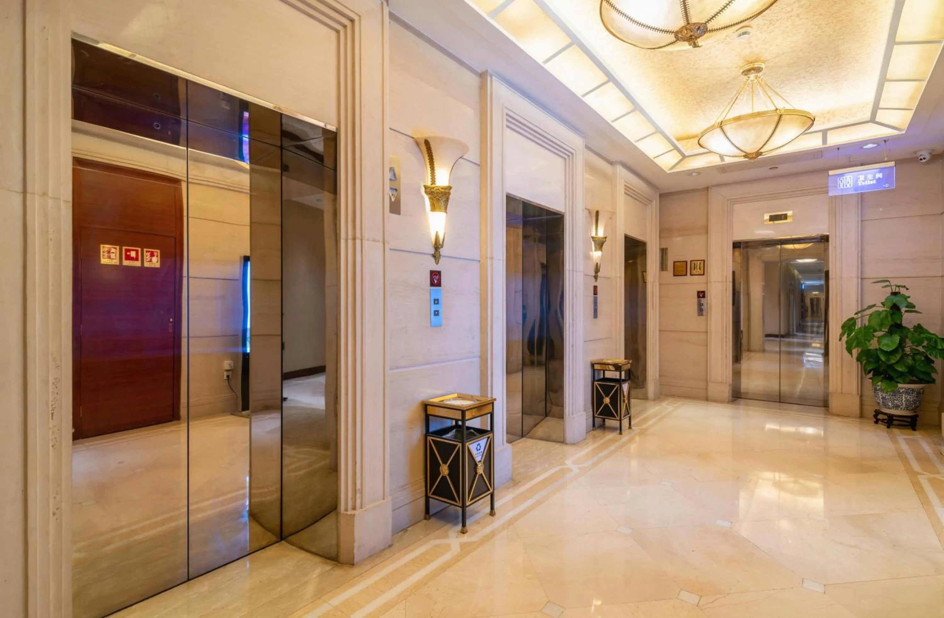 Lobby or reception in C&D Hotel Quanzhou
