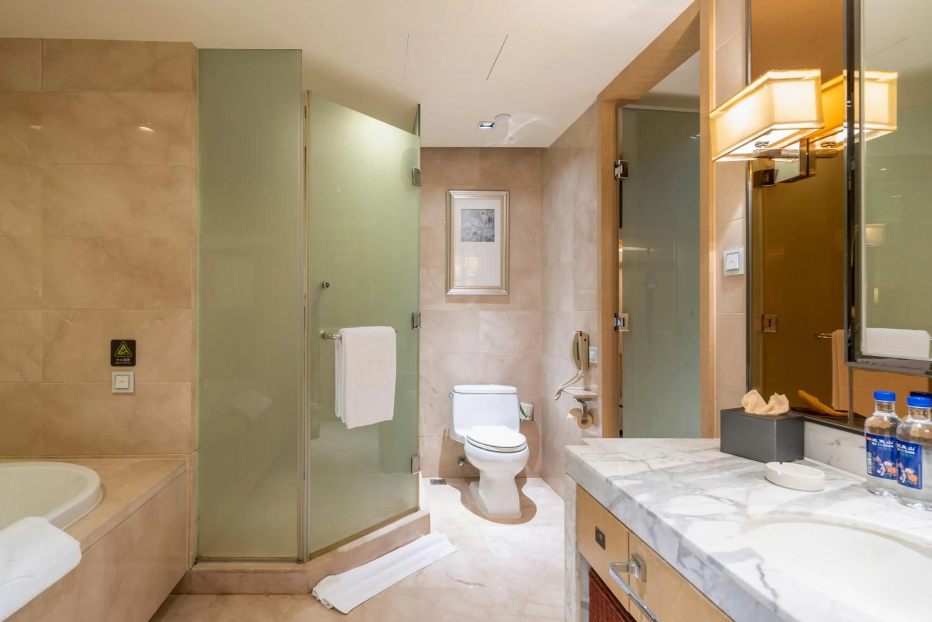 Toilet in C&D Hotel Quanzhou