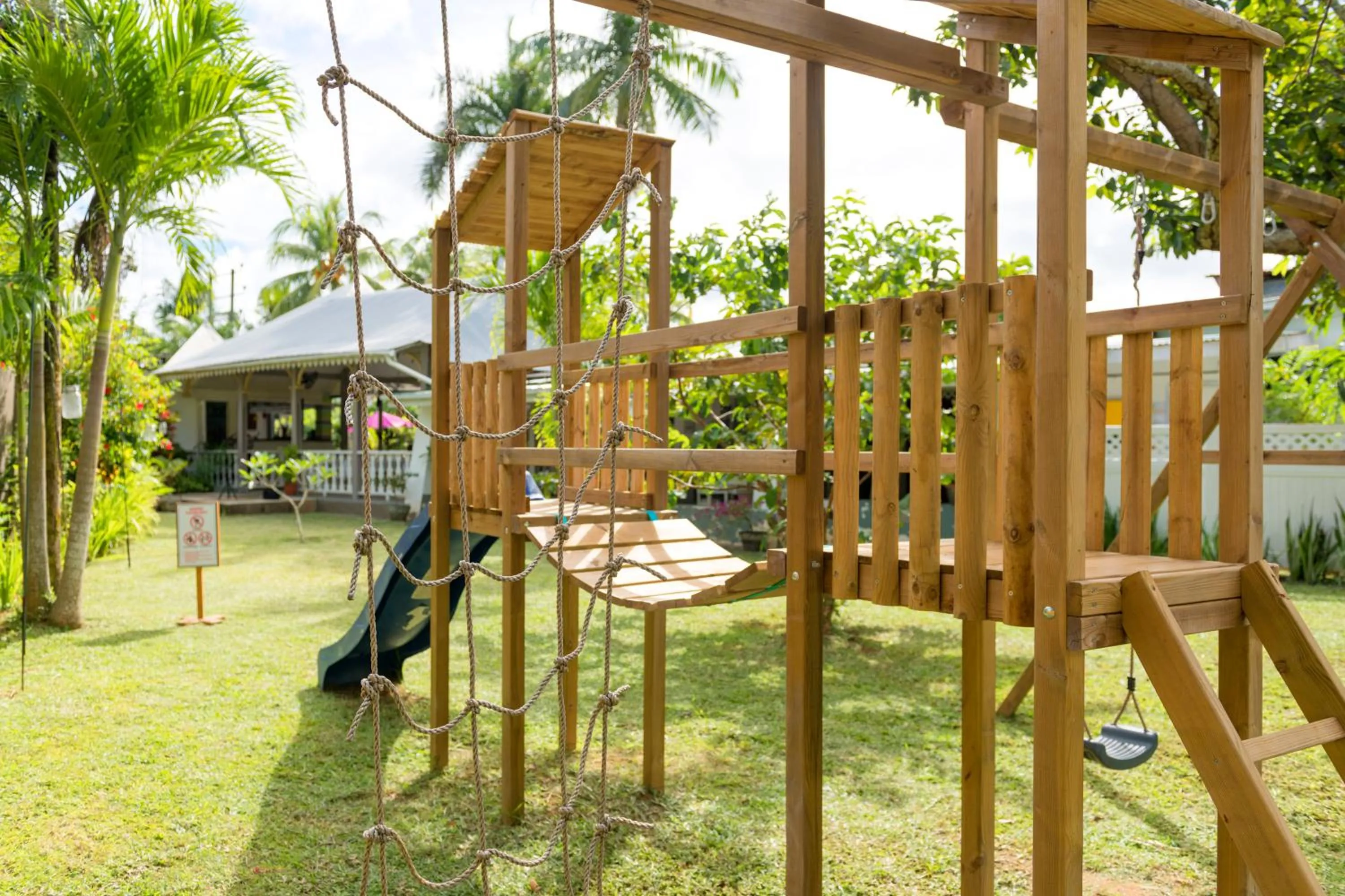 Children play ground in Auberge d'Anse Boileau & Restaurant Chez Plume