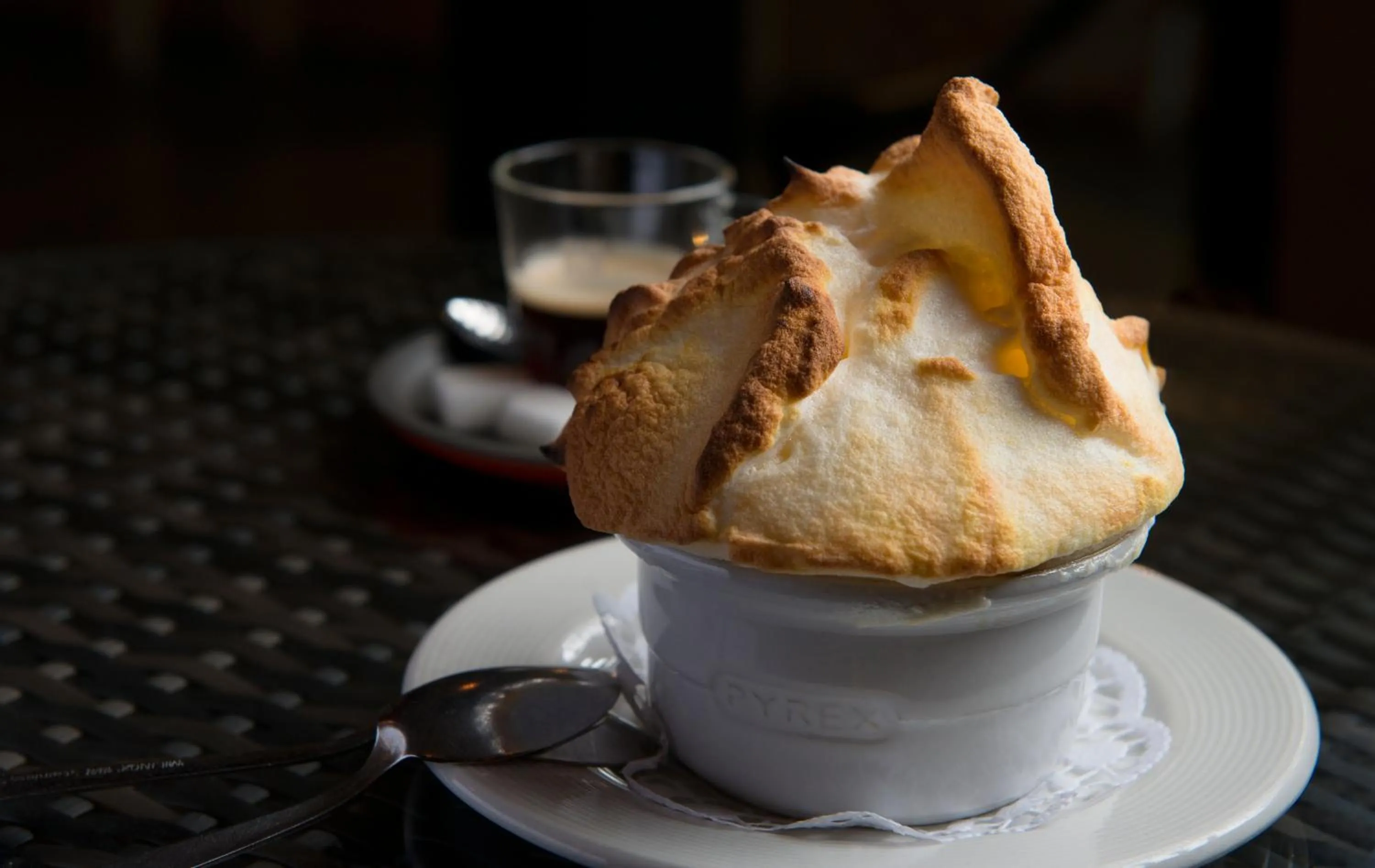 Food and drinks in Auberge d'Anse Boileau & Restaurant Chez Plume