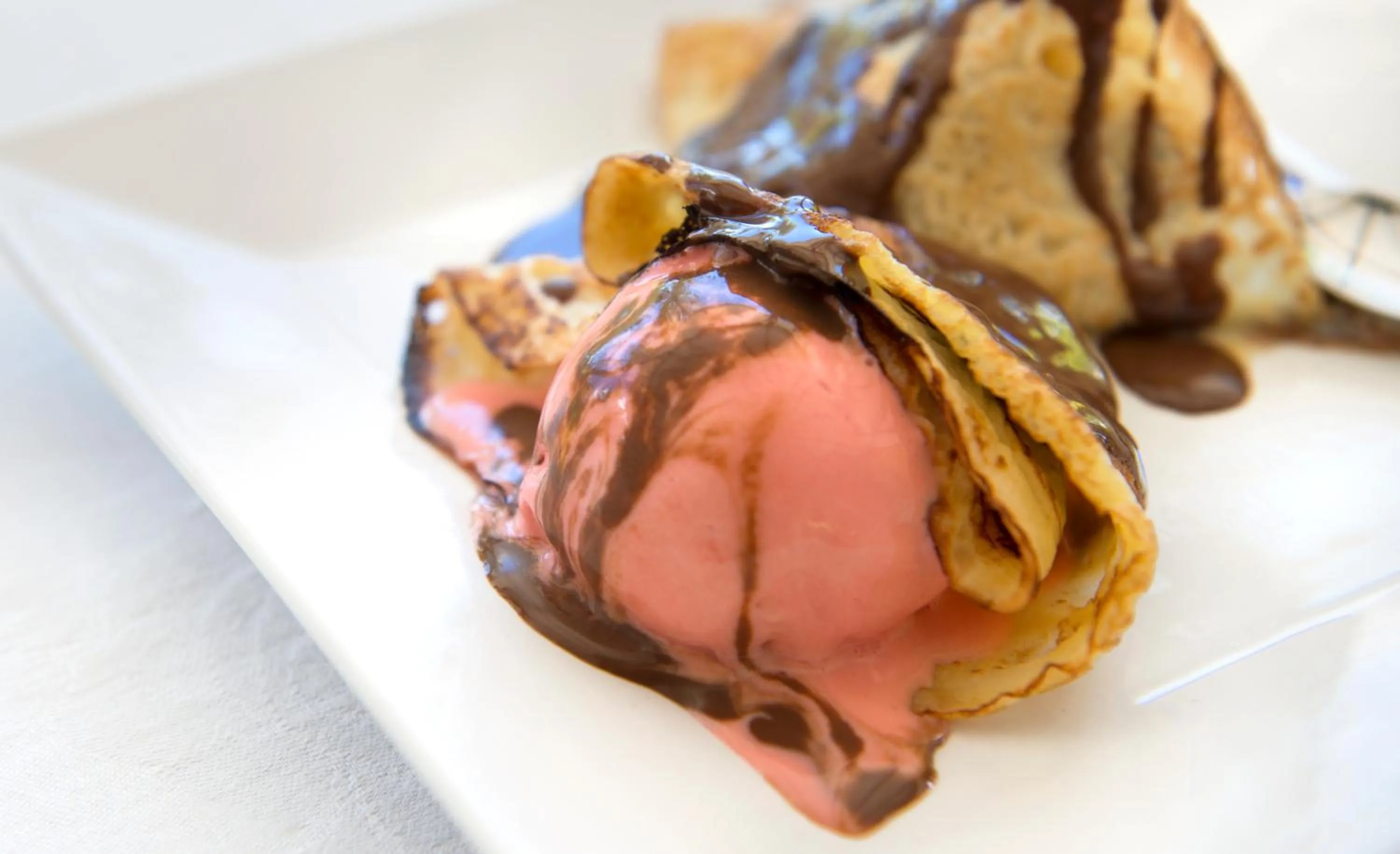 Food and drinks in Auberge d'Anse Boileau & Restaurant Chez Plume