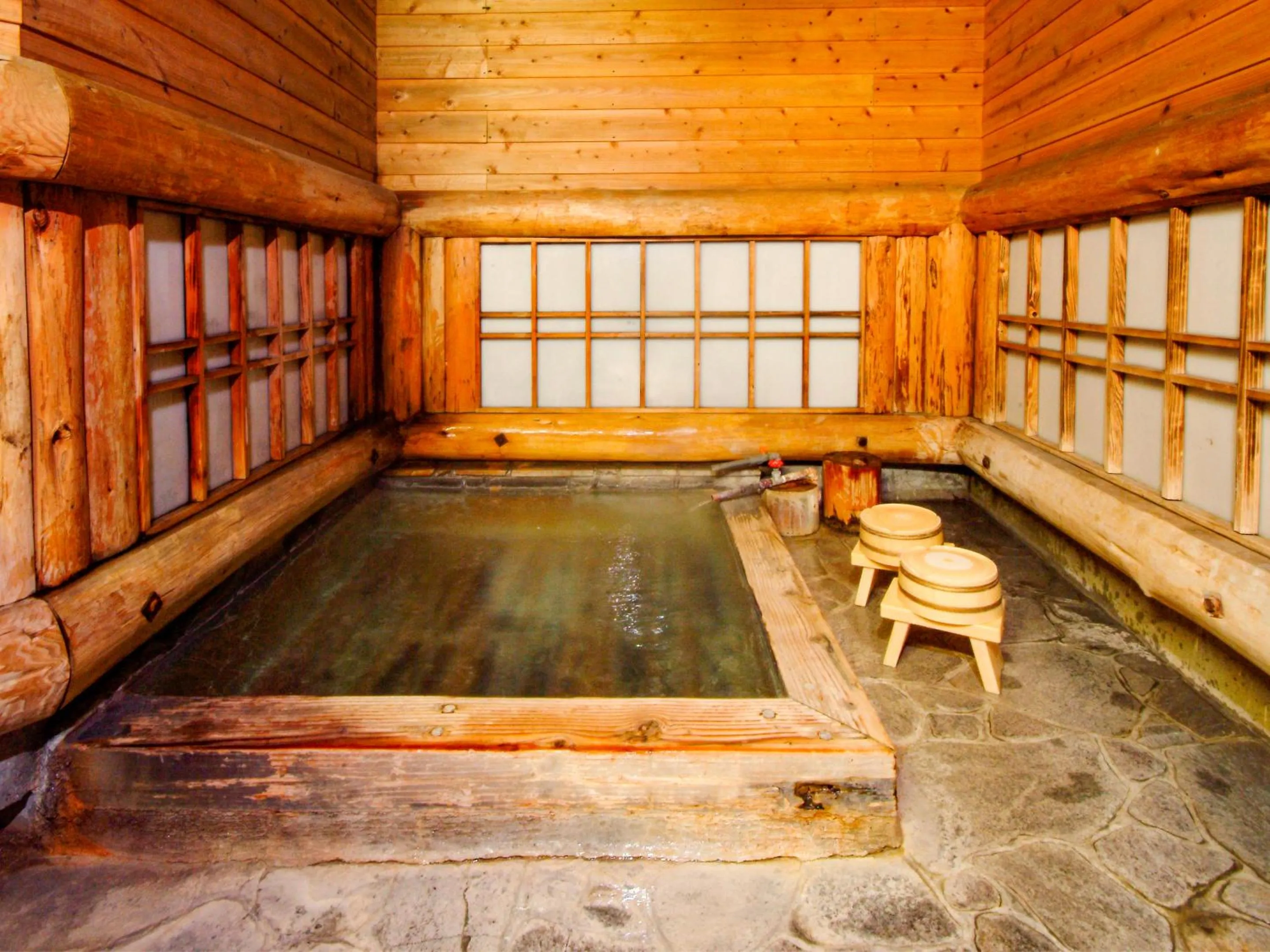 Hot Spring Bath in Hozanso Beppu