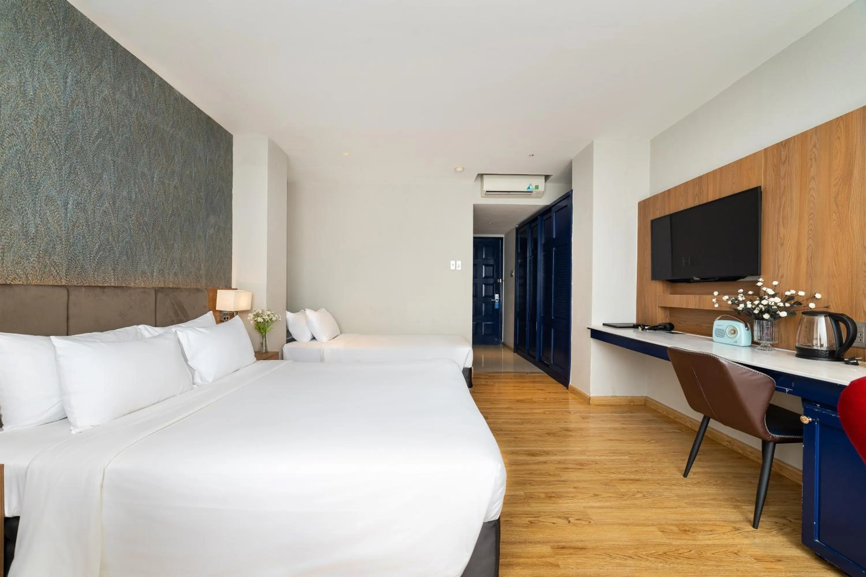 Bed in Nicecy NganHa Hotel