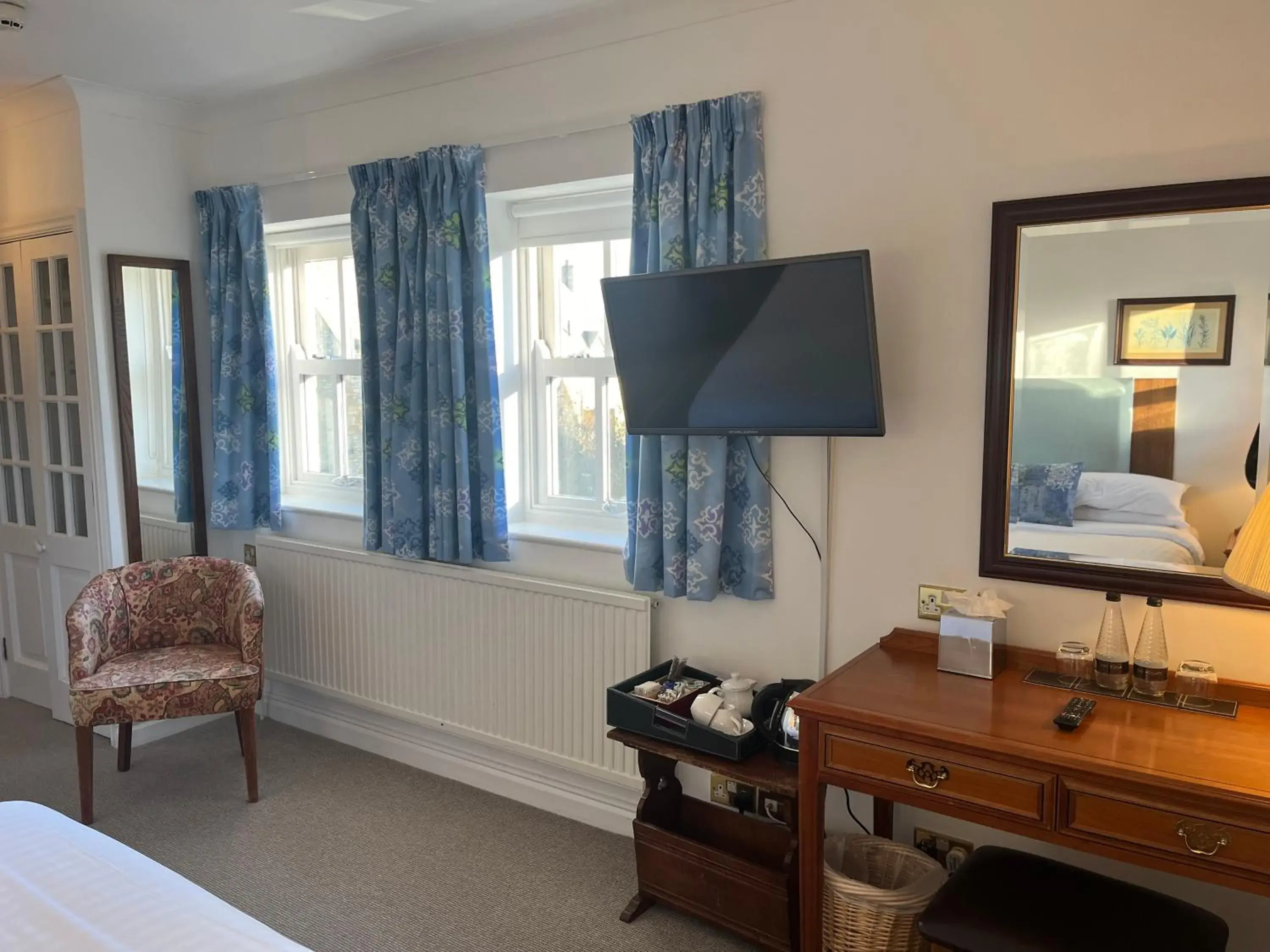 Classic Double Room in Noel Arms - "A Bespoke Hotel" Classic Double Room in Noel Arms - "A Bespoke Hotel"