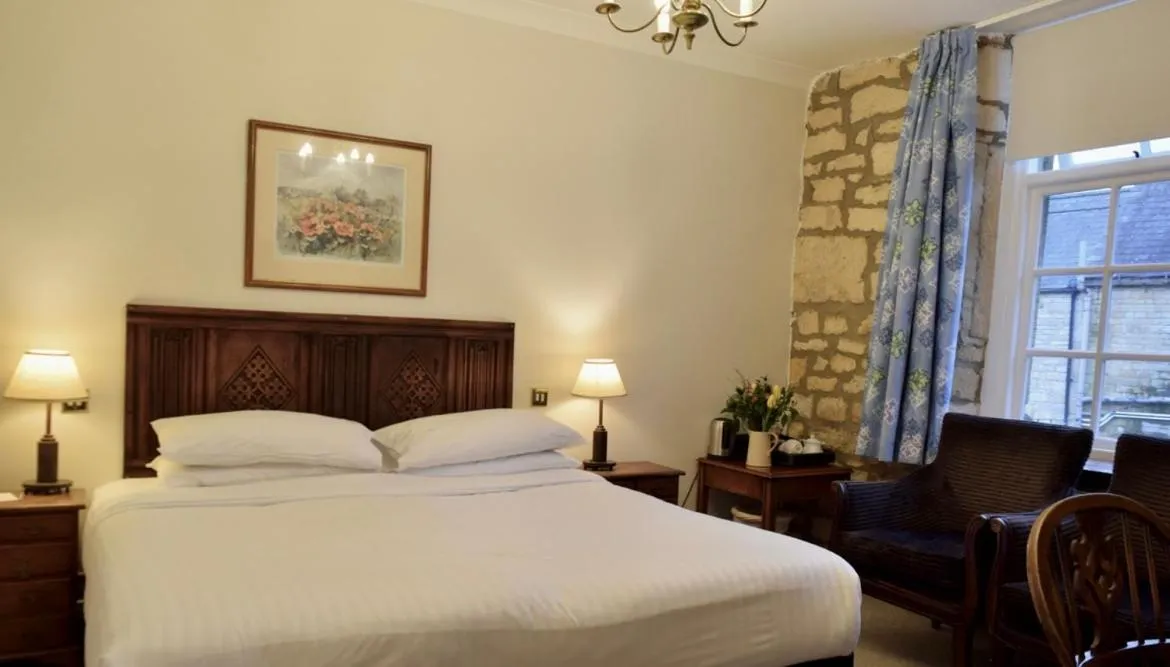 Coffee/tea facilities, Bed in Noel Arms - "A Bespoke Hotel"