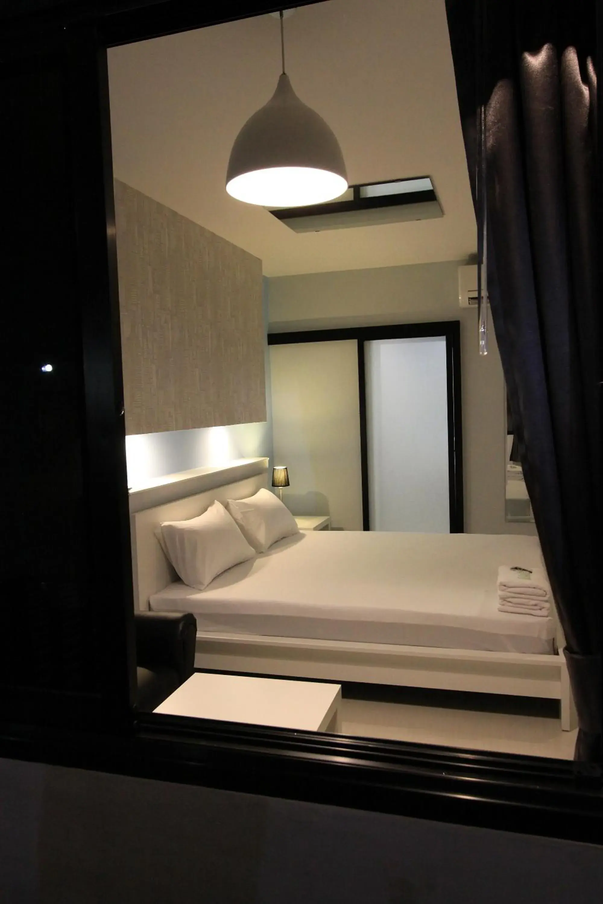 Standard Double Room with Balcony in Eazy Motel B.a.n.g.n.a Standard Double Room with Balcony in Eazy Motel B.a.n.g.n.a