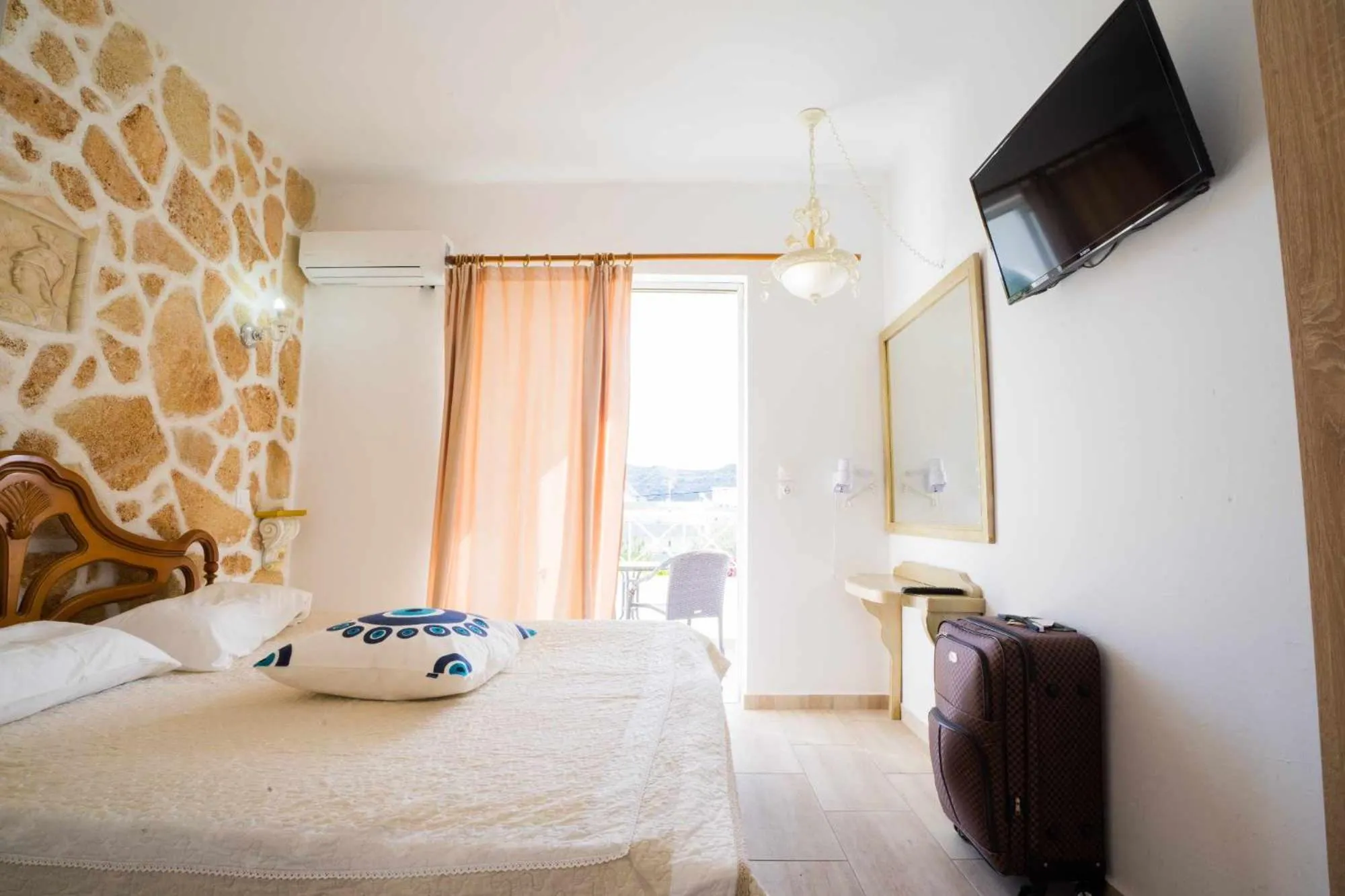 Photo of the whole room in Farkia Exclusive Studios