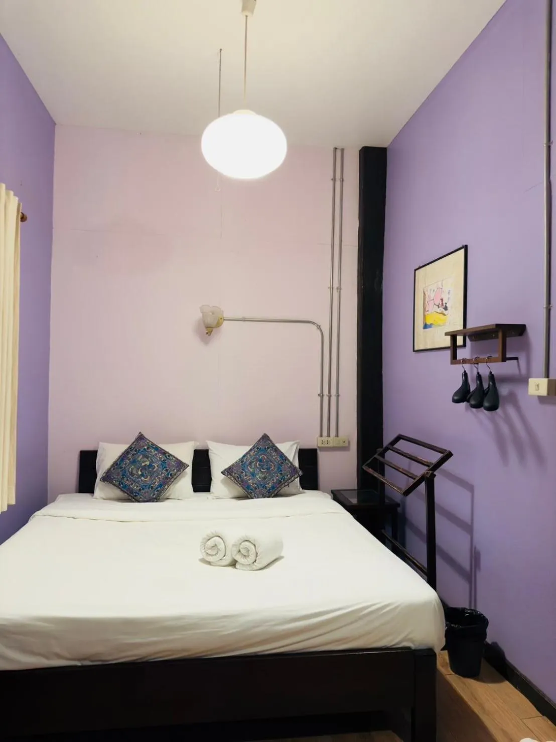 Photo of the whole room in Mi Casa Thaphae Chiang Mai