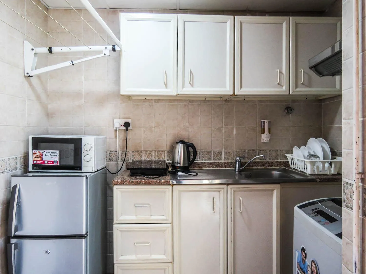 Kitchen or kitchenette in Al Ferdous Hotel Apartment