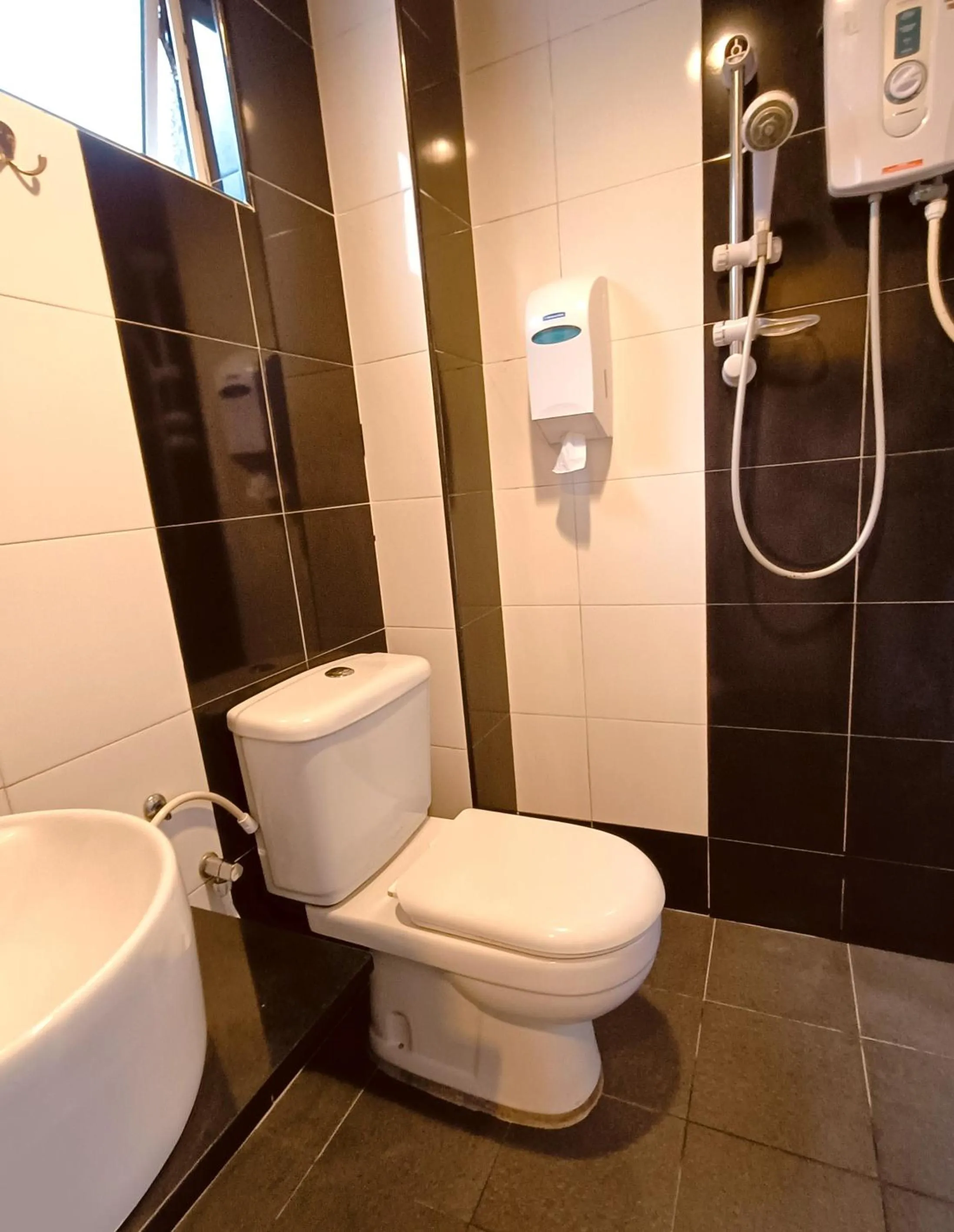 Bathroom in HOTEL POP ASH