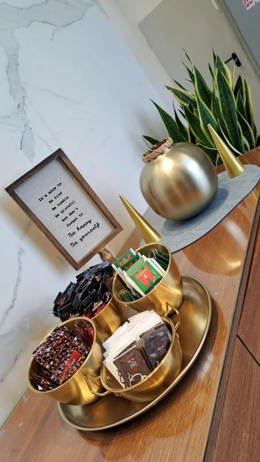 Coffee/tea facilities in Hematian Hotel by Effy