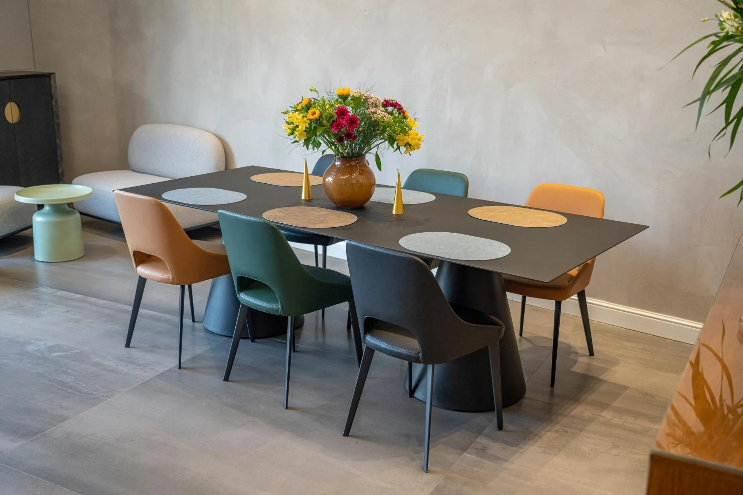 Restaurant/places to eat in Hematian Hotel by Effy