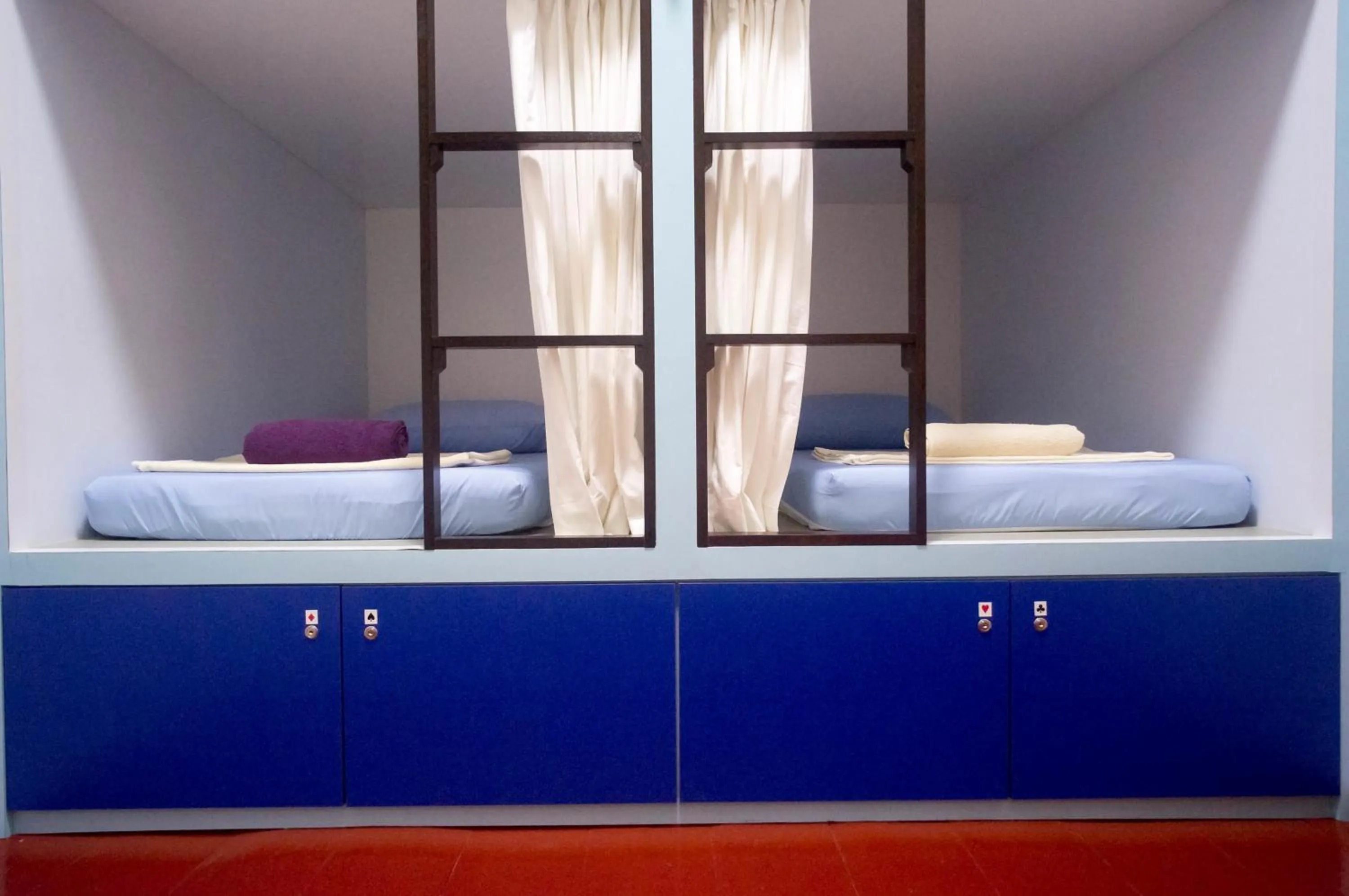 Bedroom, Bed in Sojourn Beds & Cafe