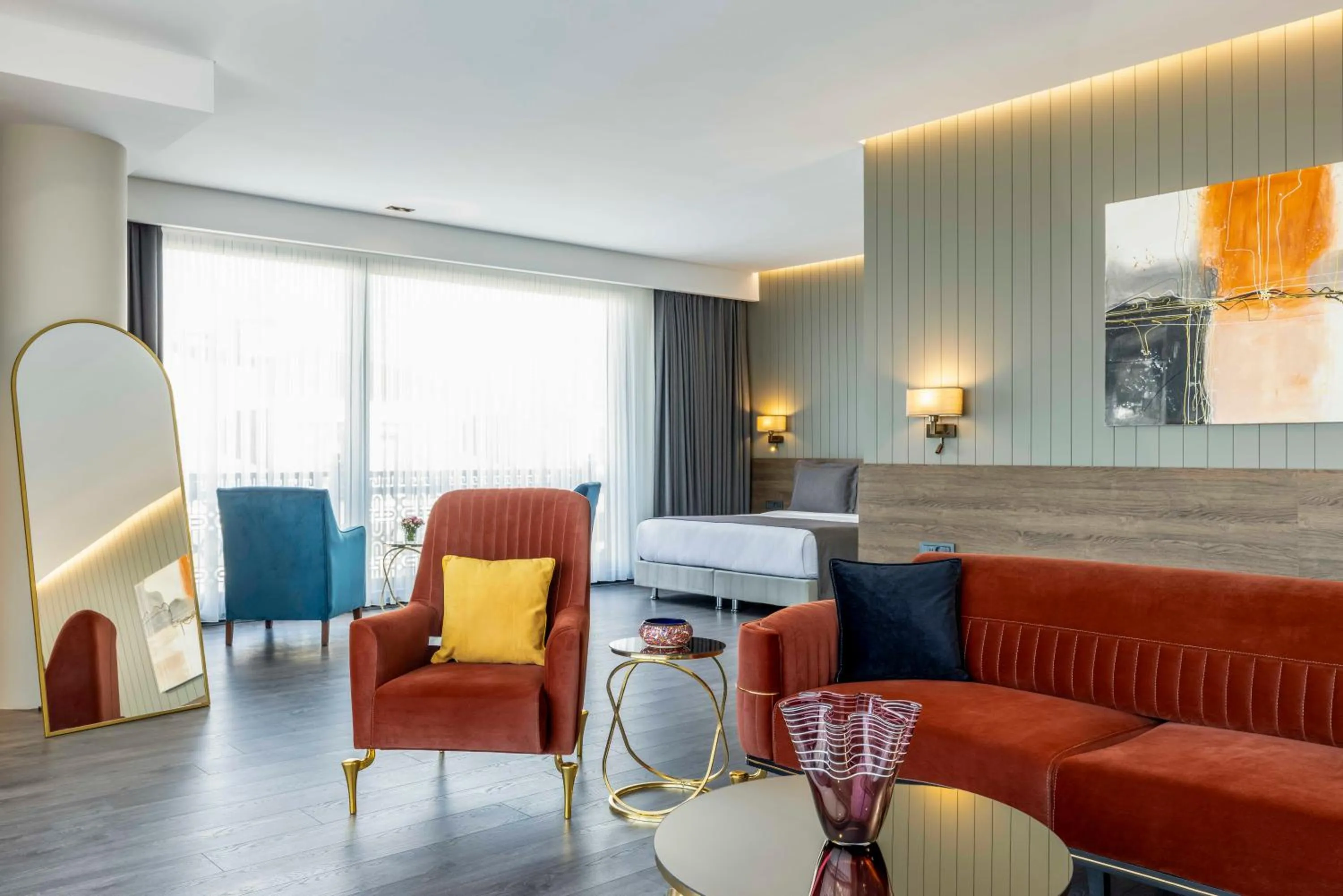 Seating area in Ezkar Bathonea Art İstanbul Hotel