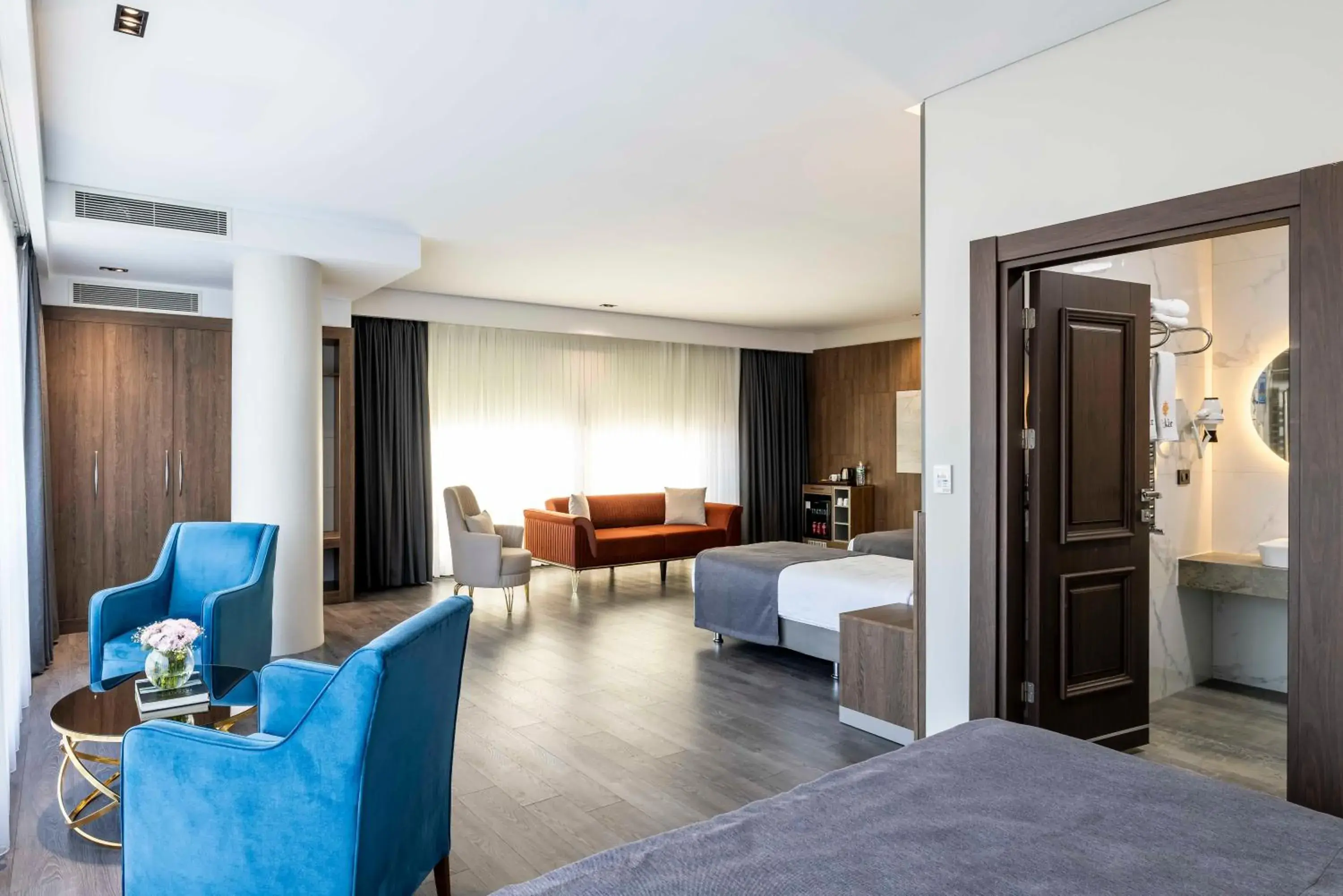 Superior Quadruple Room in Ezkar Bathonea Art İstanbul Hotel Superior Quadruple Room in Ezkar Bathonea Art İstanbul Hotel