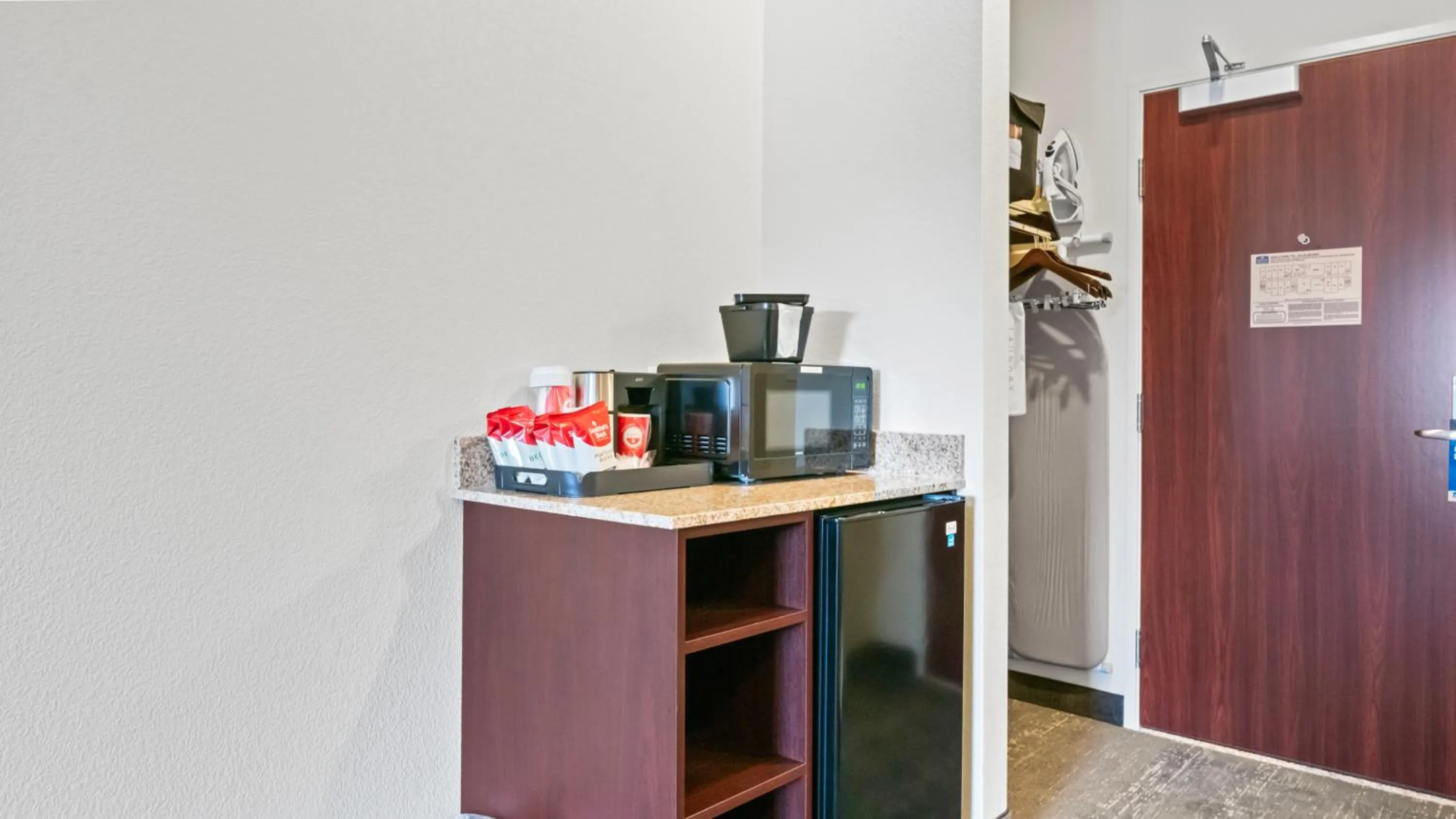 Bedroom in Cobblestone Inn & Suites - Julesburg