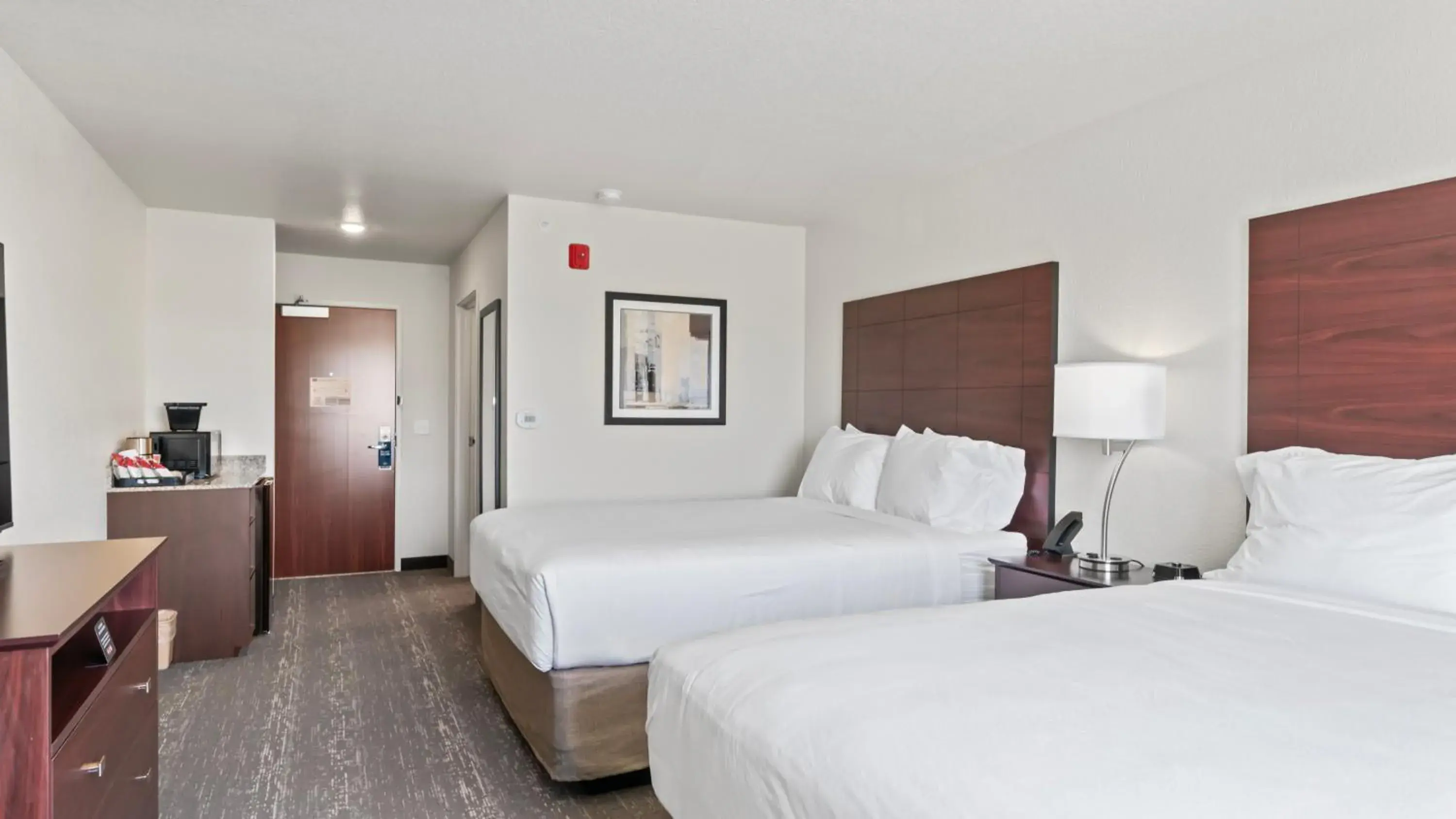 Queen Room in Cobblestone Inn & Suites - Julesburg Queen Room in Cobblestone Inn & Suites - Julesburg