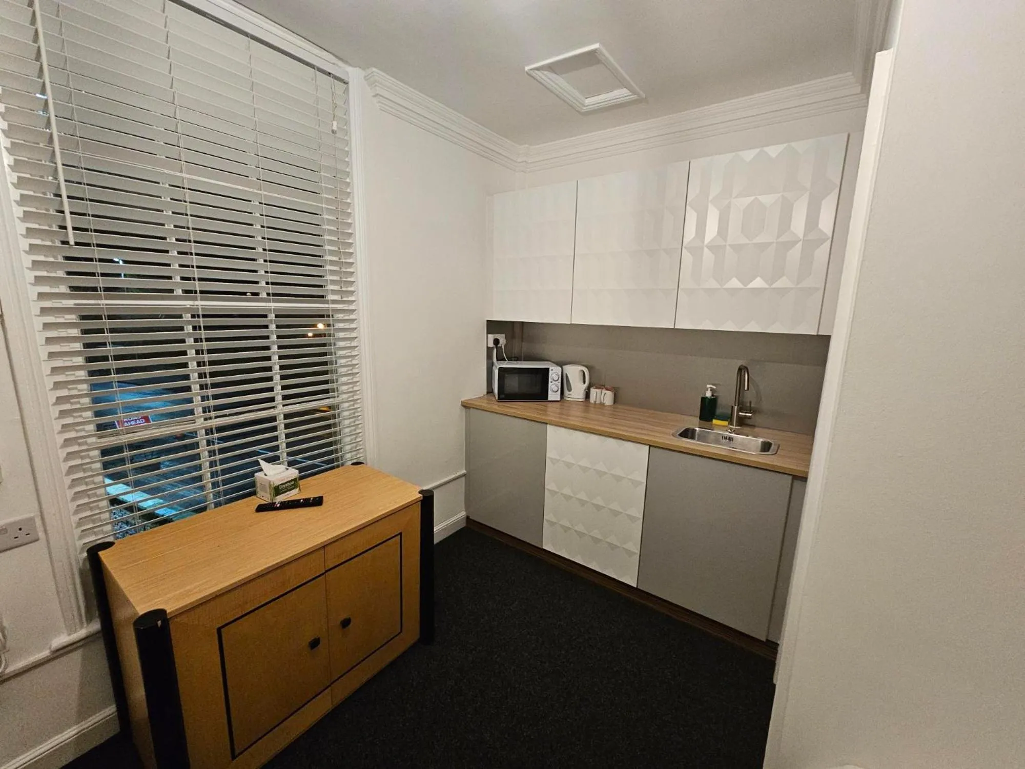 Kitchen or kitchenette in Nysdill Accommodation Ltd