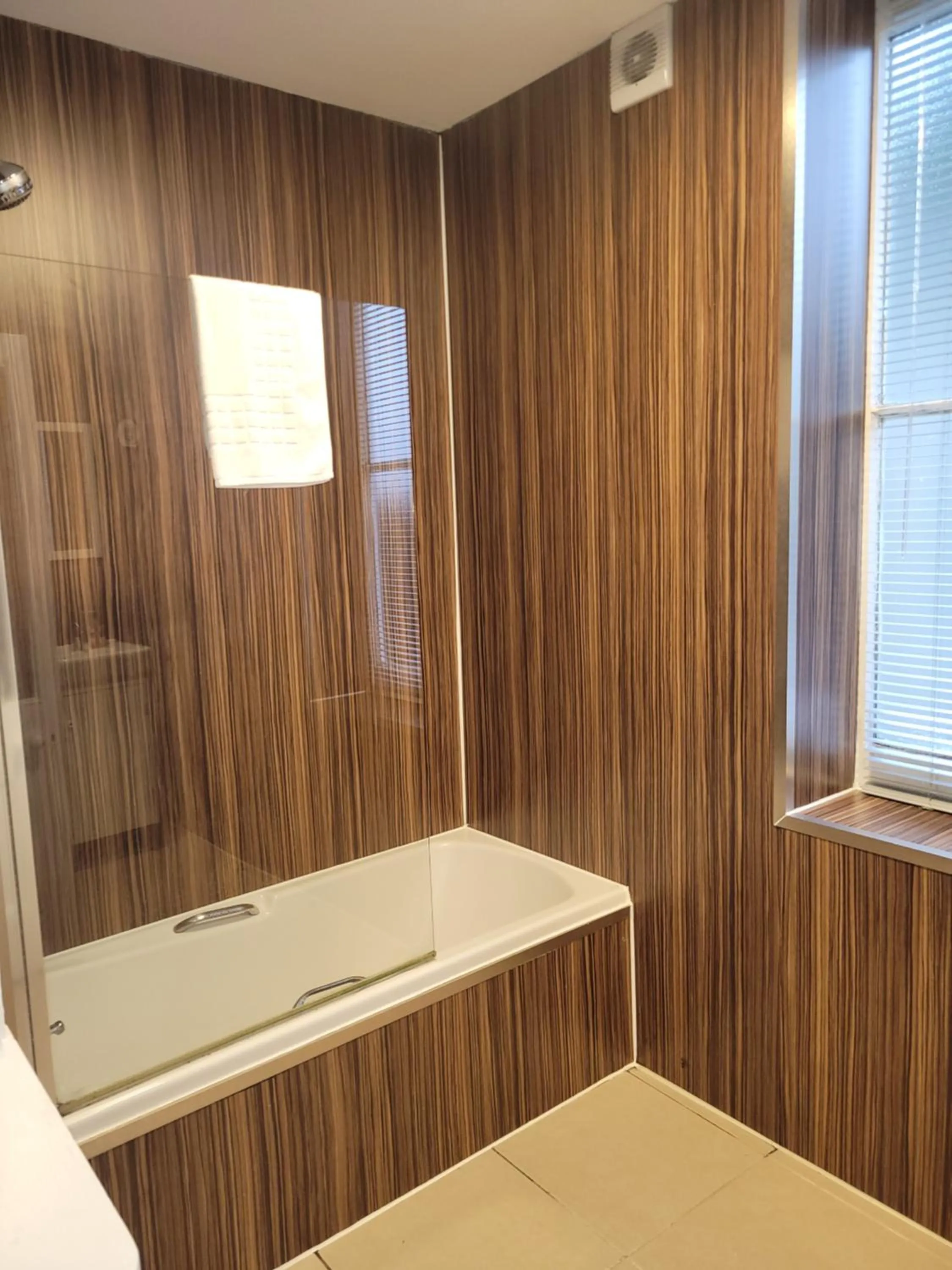 Bathroom in Nysdill Accommodation Ltd