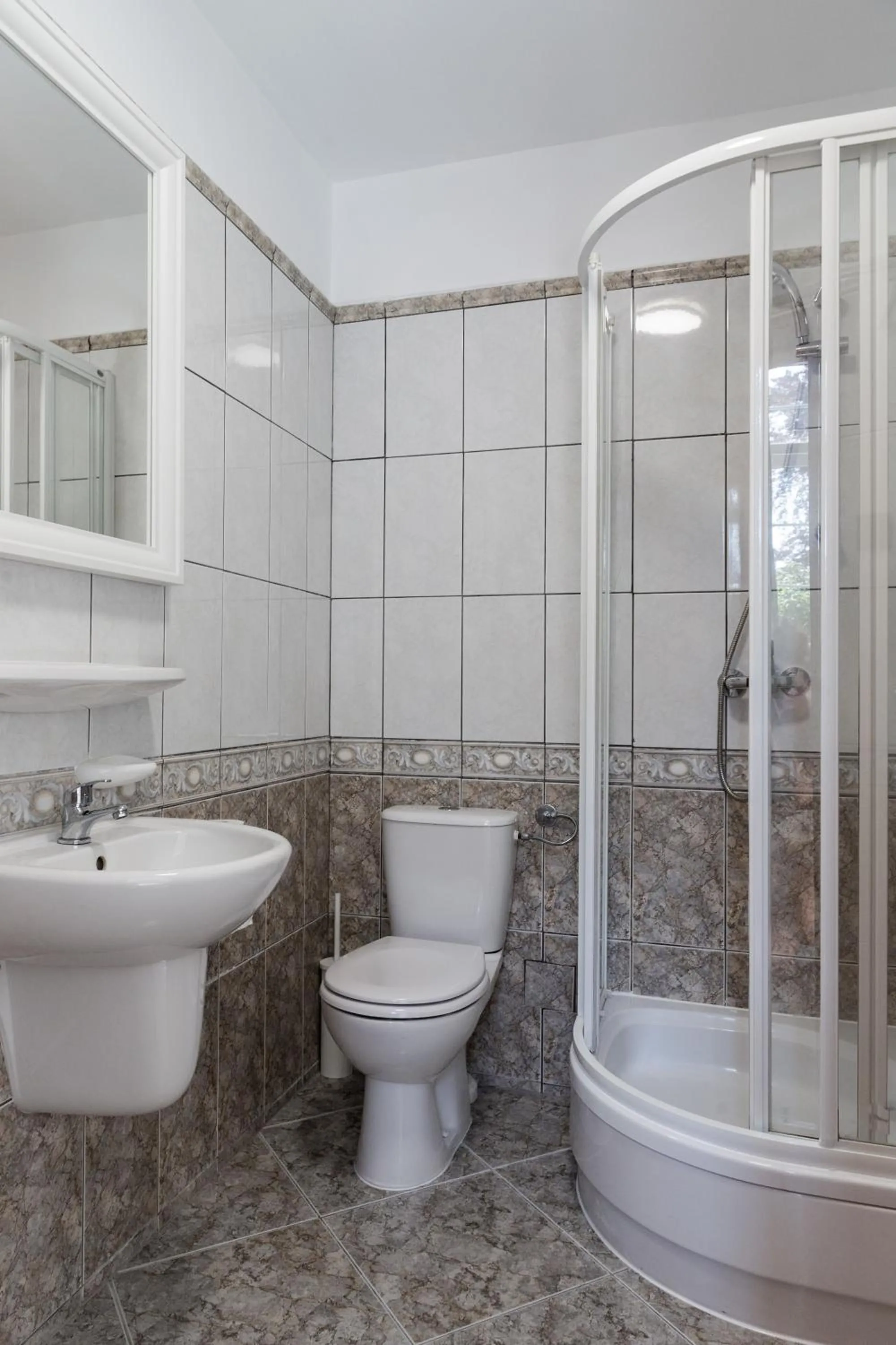 Shower in Zamek Nowęcin