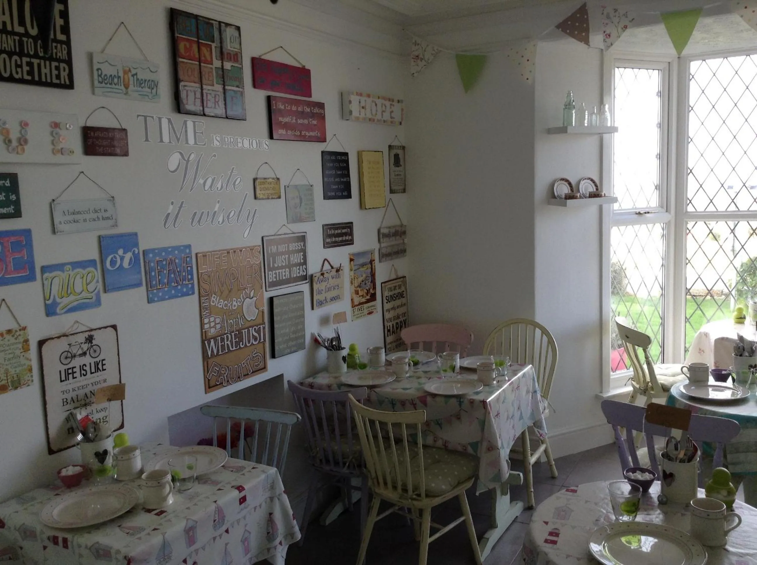 Dining area in Green Apple Bed and Breakfast