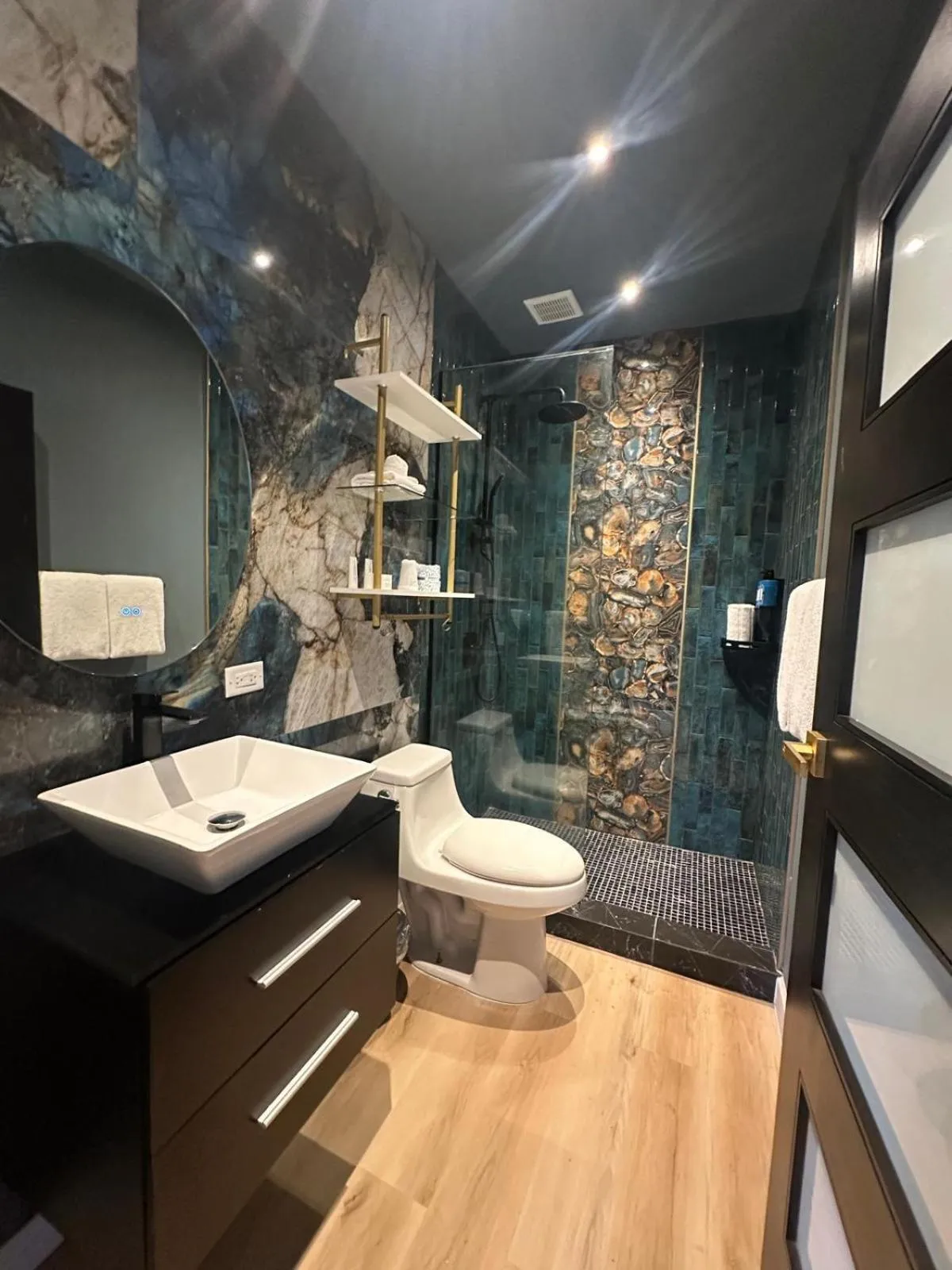 Bathroom in Metro Art Hotel