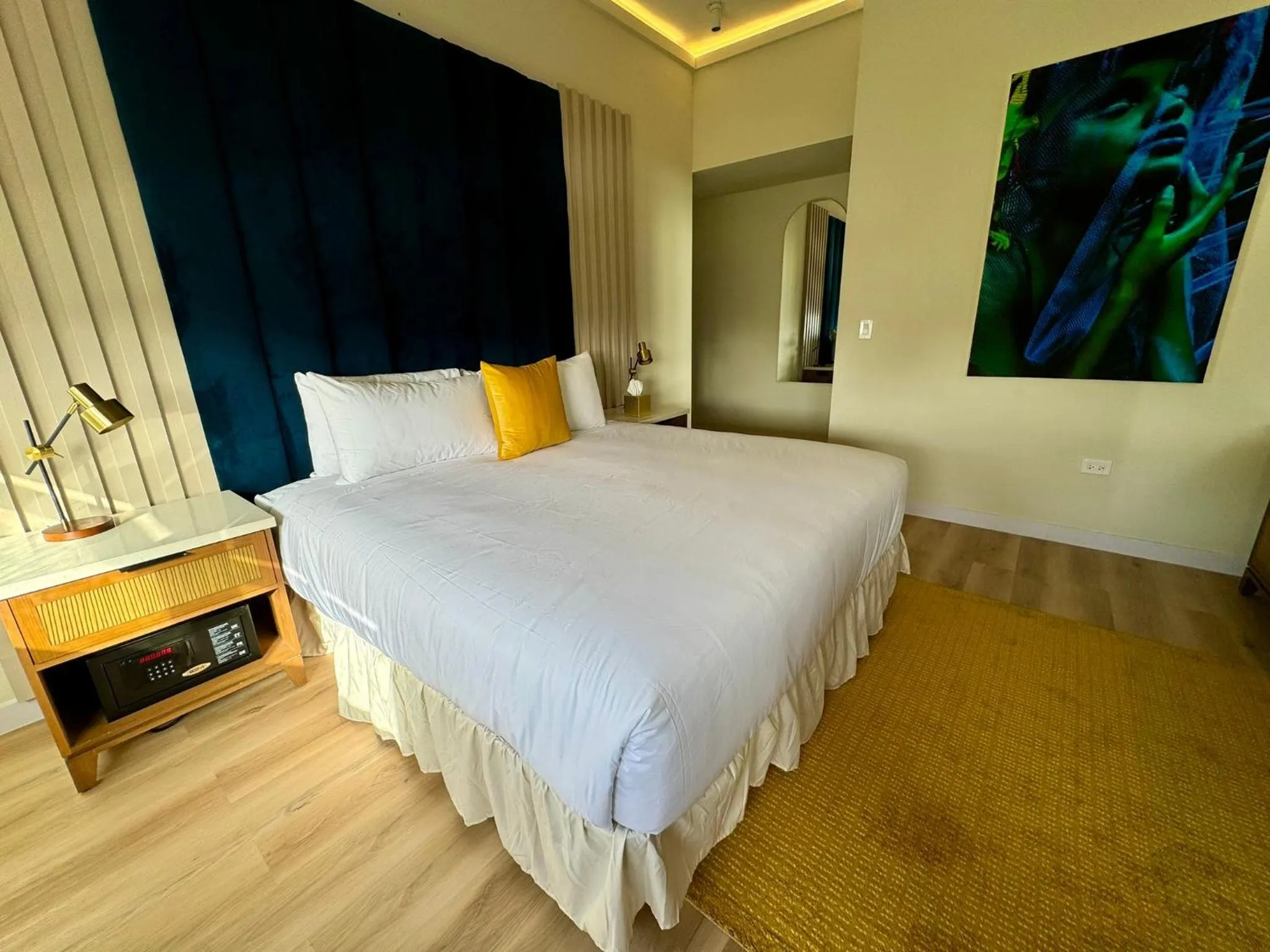 Bed in Metro Art Hotel