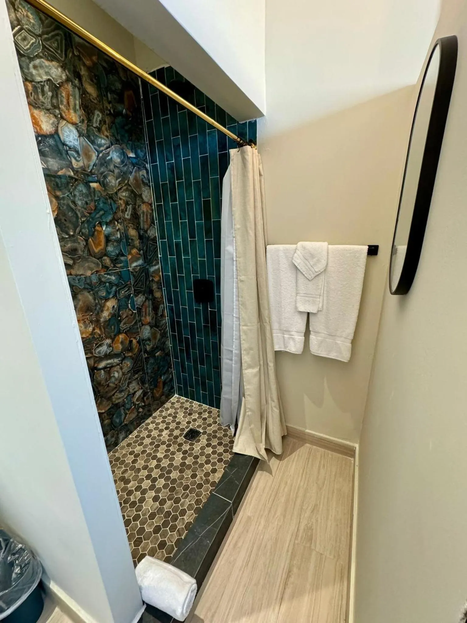 Bathroom in Metro Art Hotel