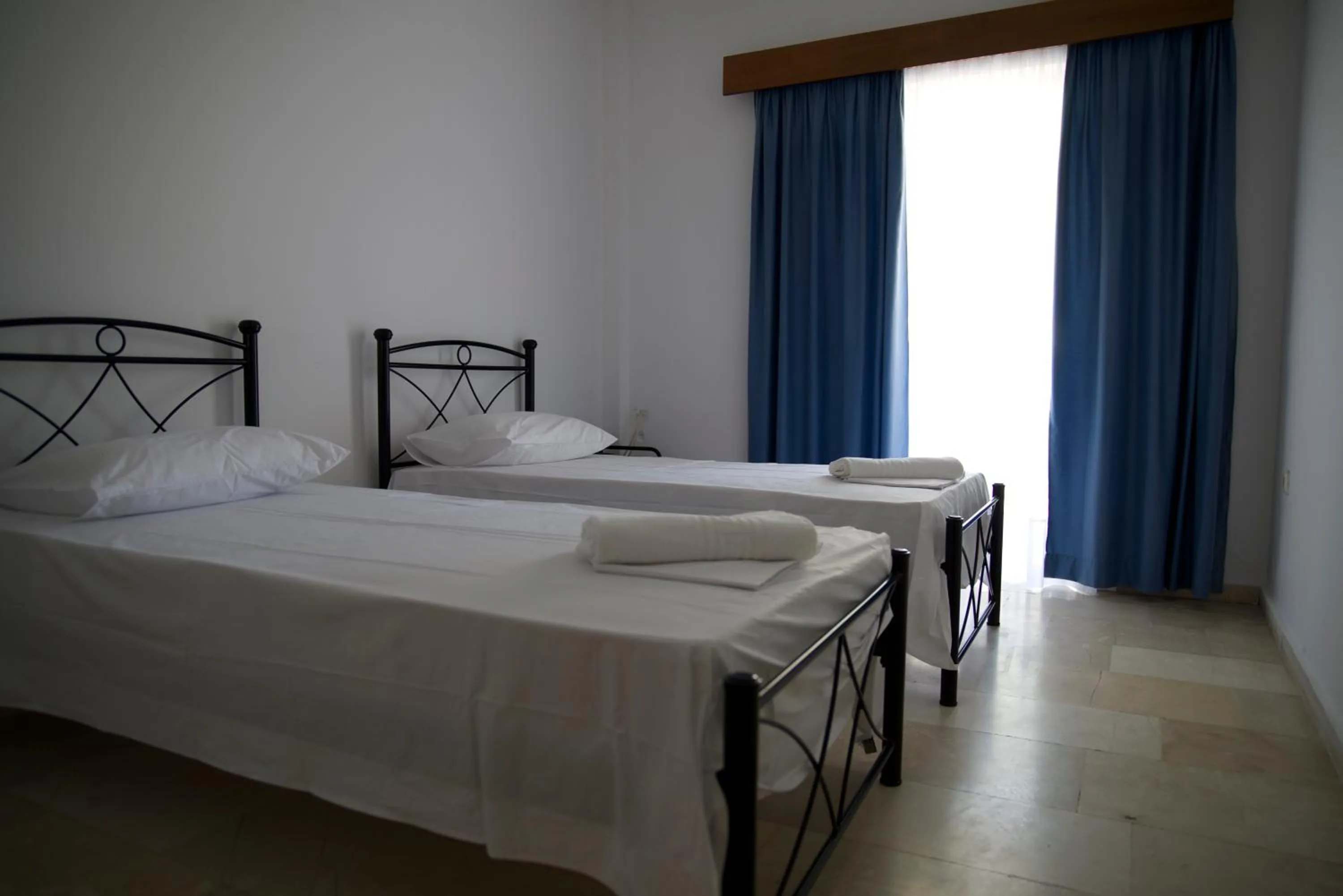 Bed in Kavos Central Gardens