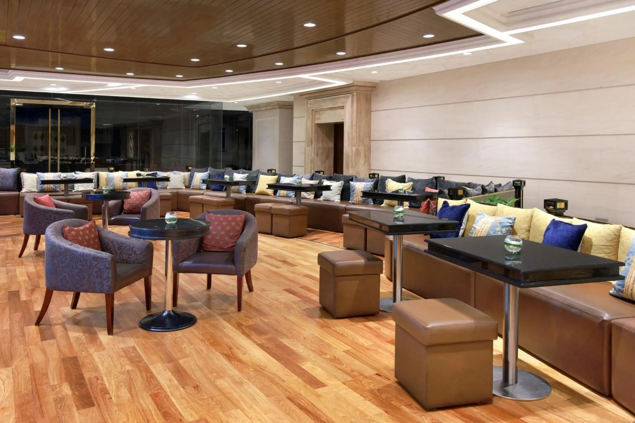 Restaurant/places to eat in The Reverie Saigon