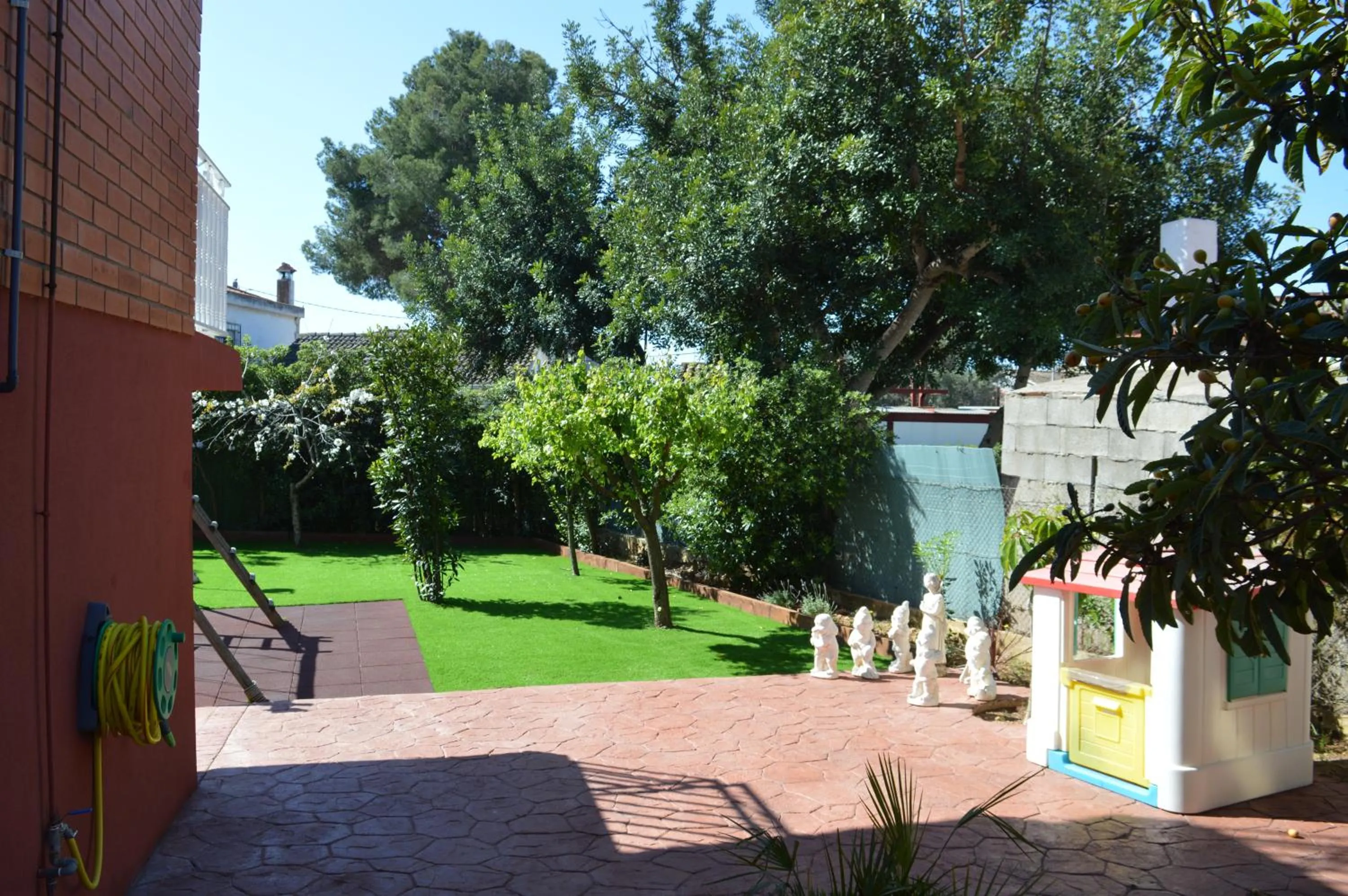 Property building in Villa Lagem