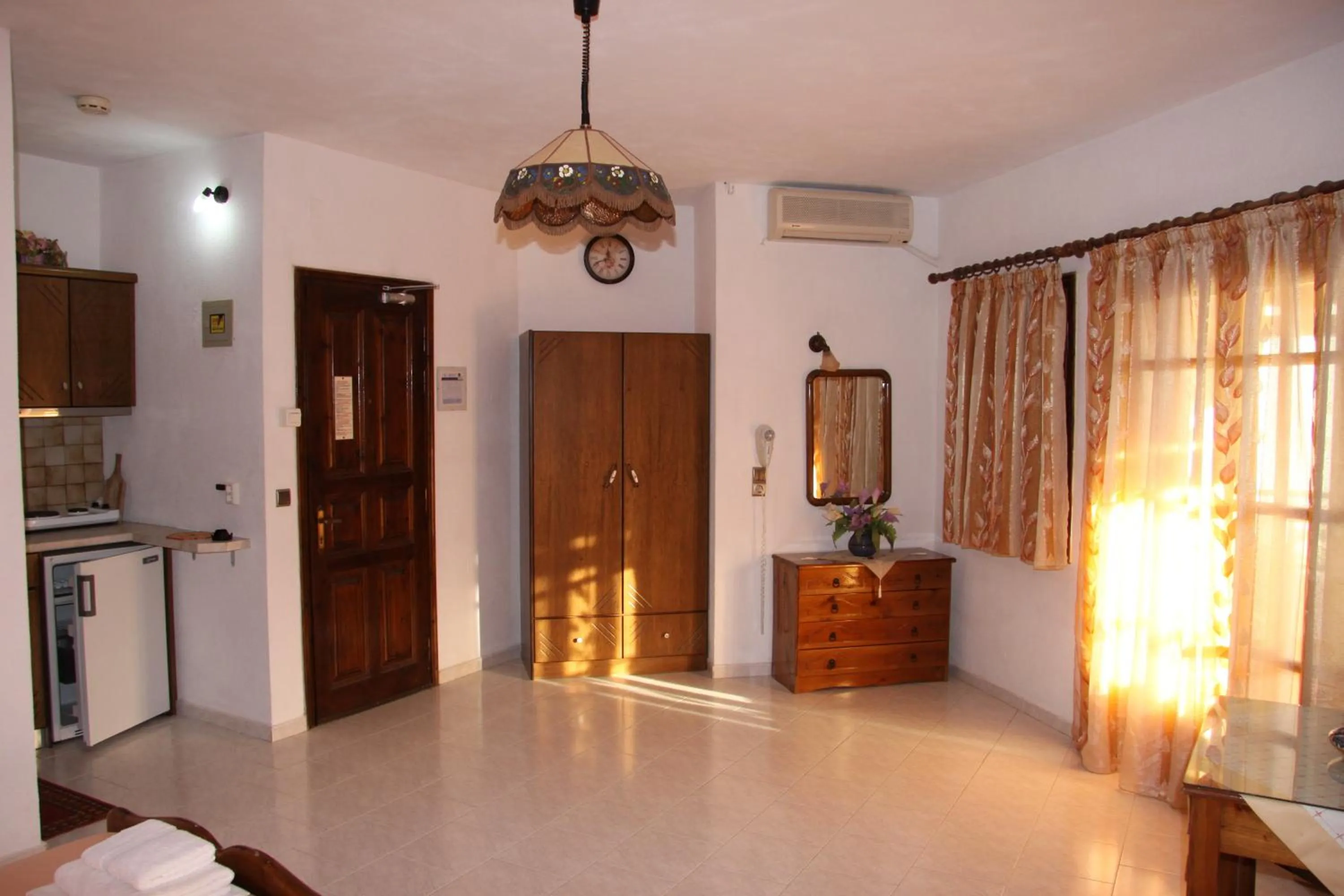 Photo of the whole room in Hotel Mary