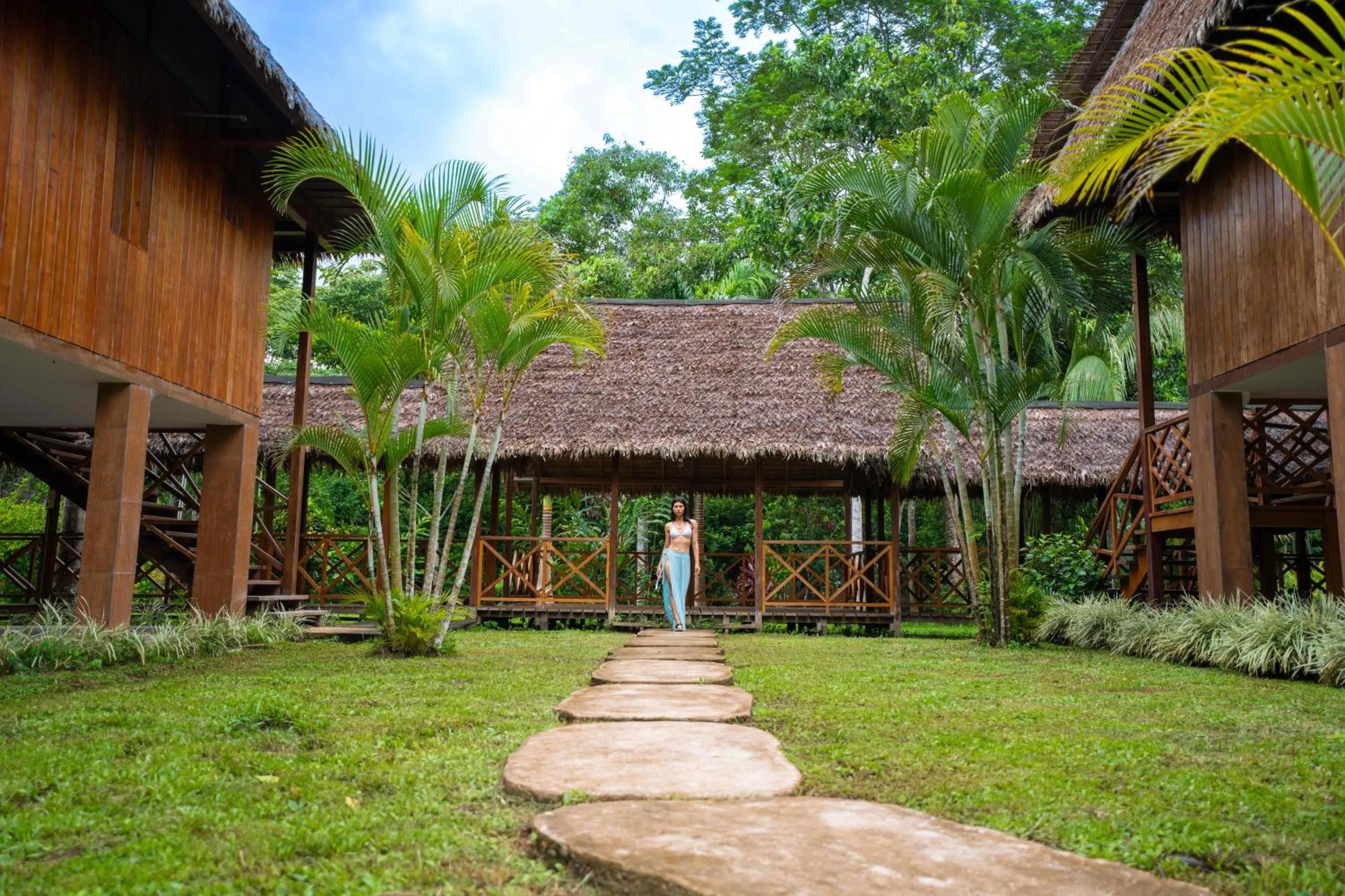 Swimming pool in IKAM Riverview Amazon Lodge - Asociado Casa Andina