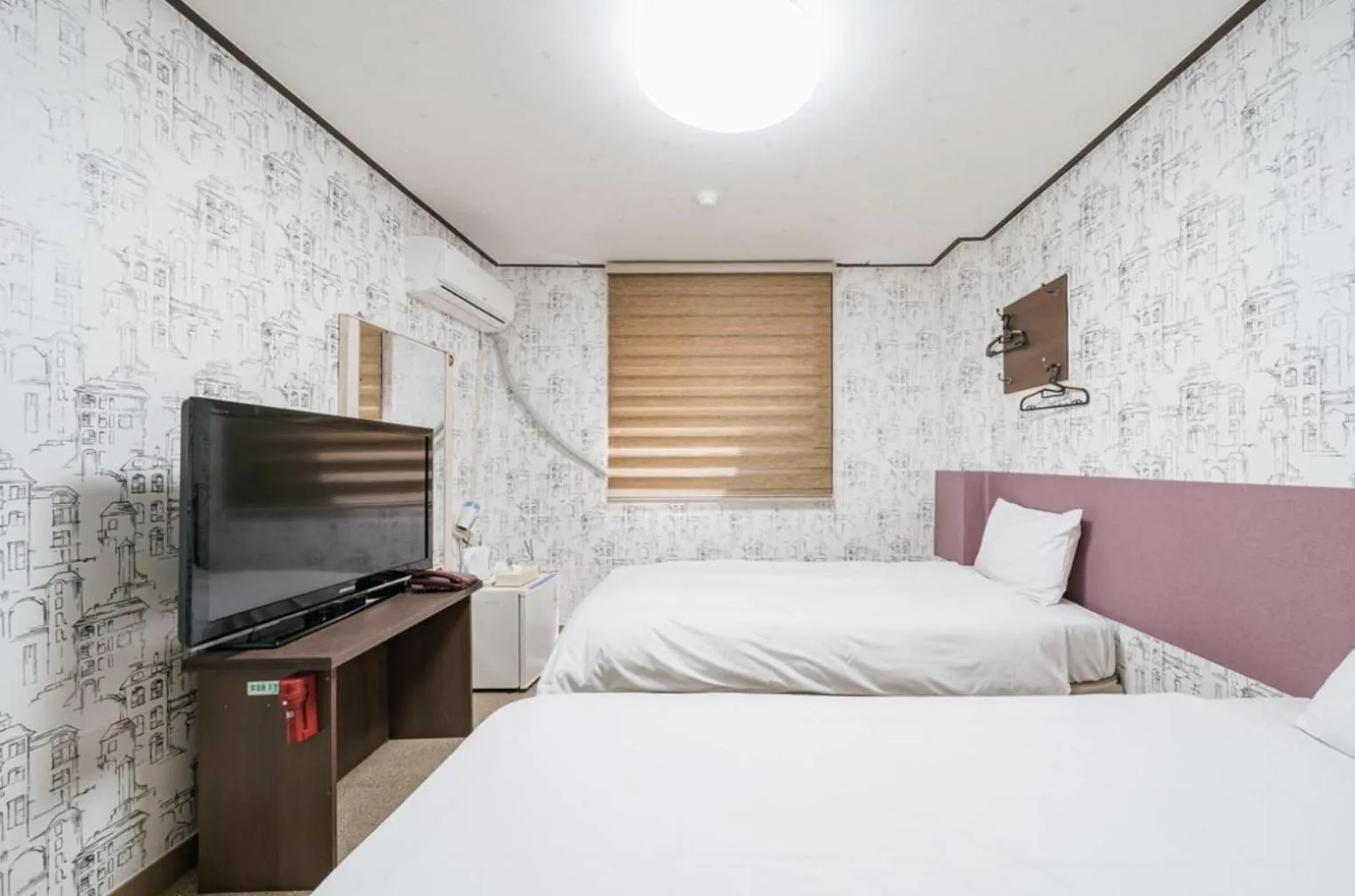 Bed in Manhattan Hotel