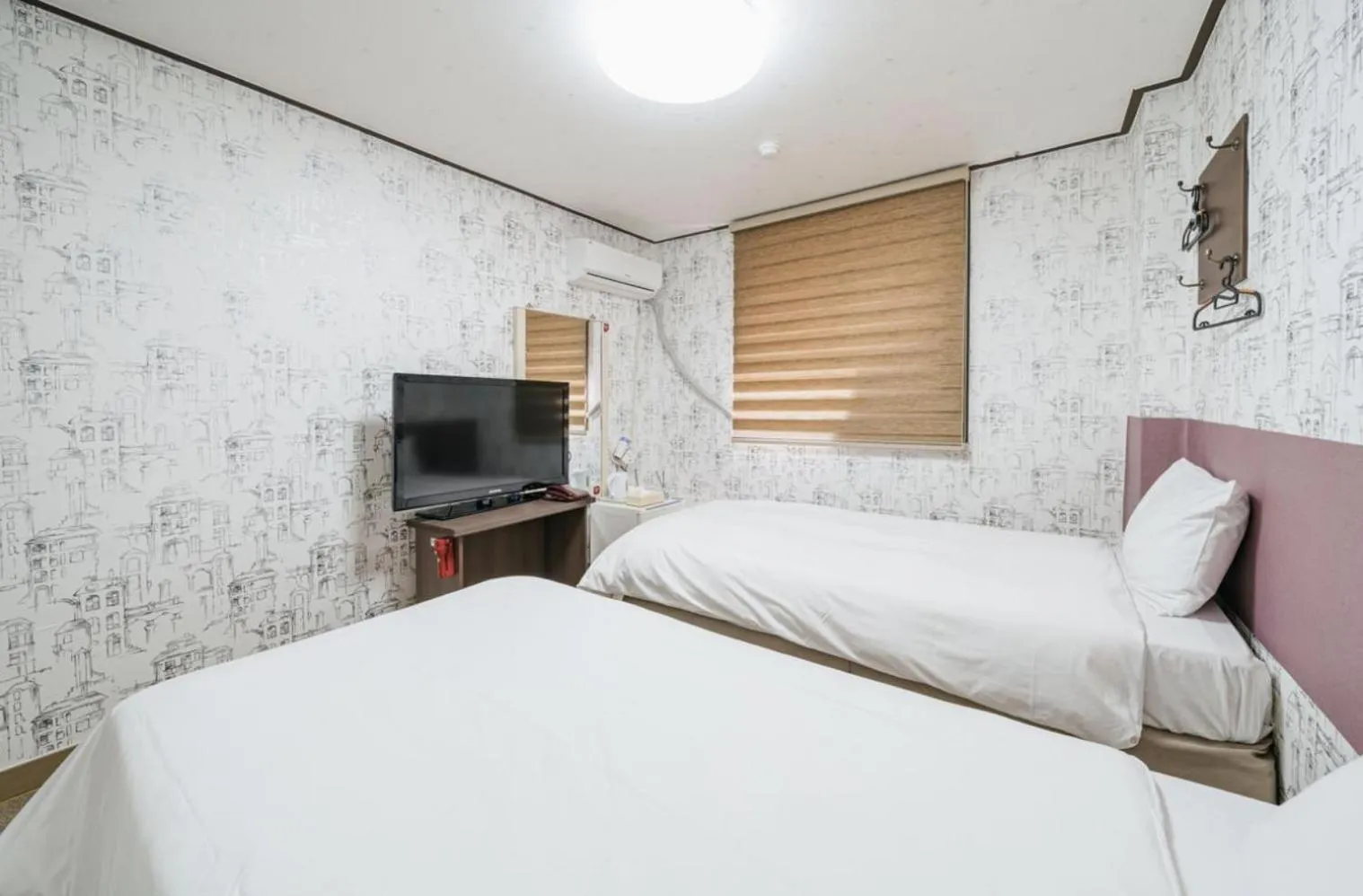 Bed in Manhattan Hotel