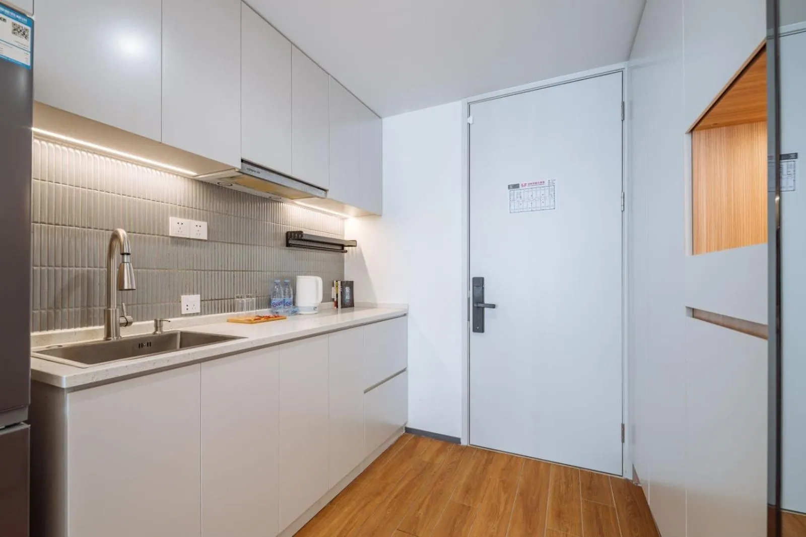 Coffee/tea facilities in Ketangxuan Hotel -Shanghai Railway Station Baoshan Road Subway Station