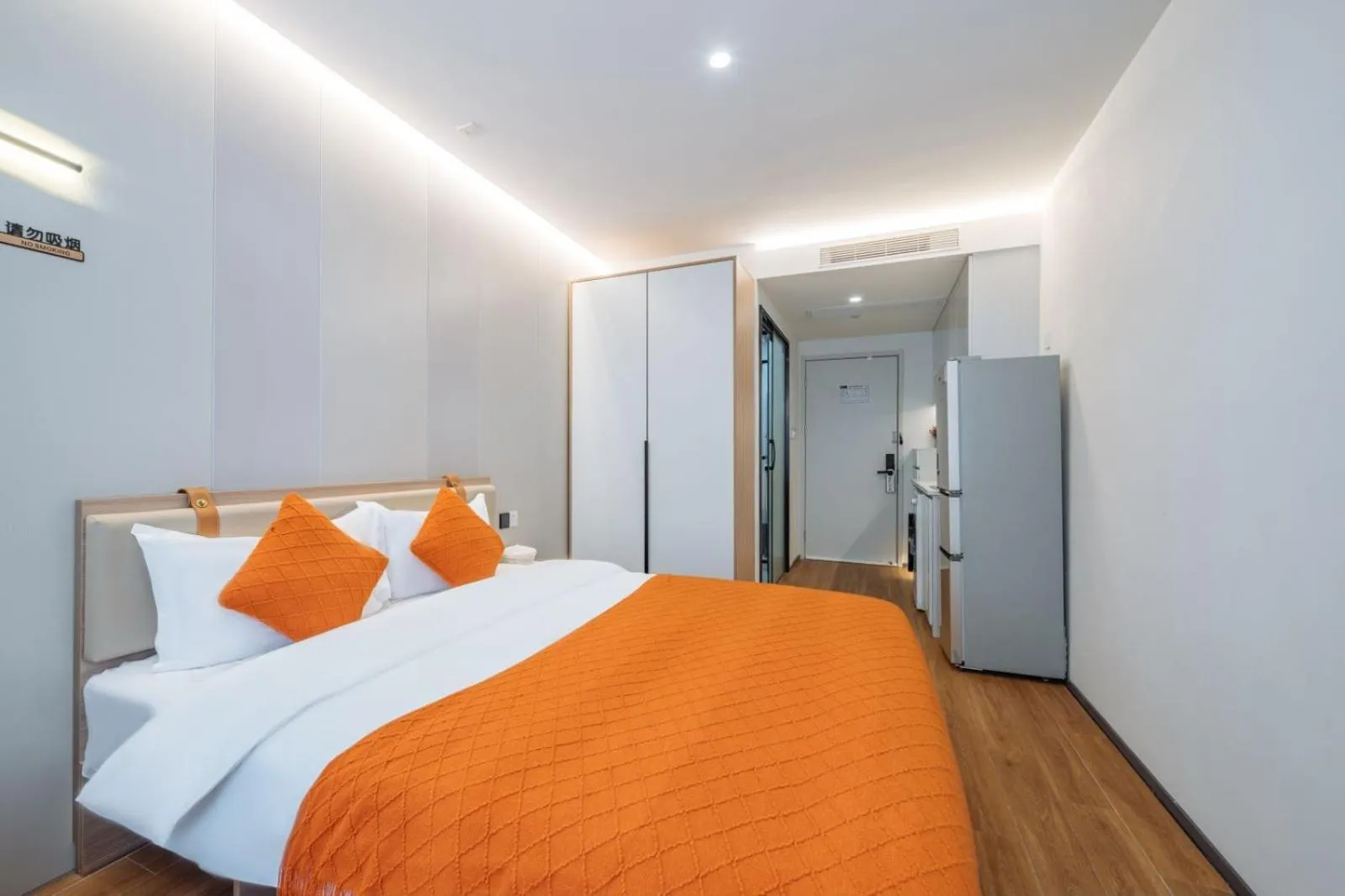 Bedroom, Bed in Ketangxuan Hotel -Shanghai Railway Station Baoshan Road Subway Station