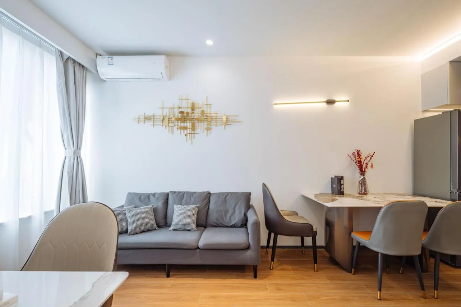 Living room in Ketangxuan Hotel -Shanghai Railway Station Baoshan Road Subway Station