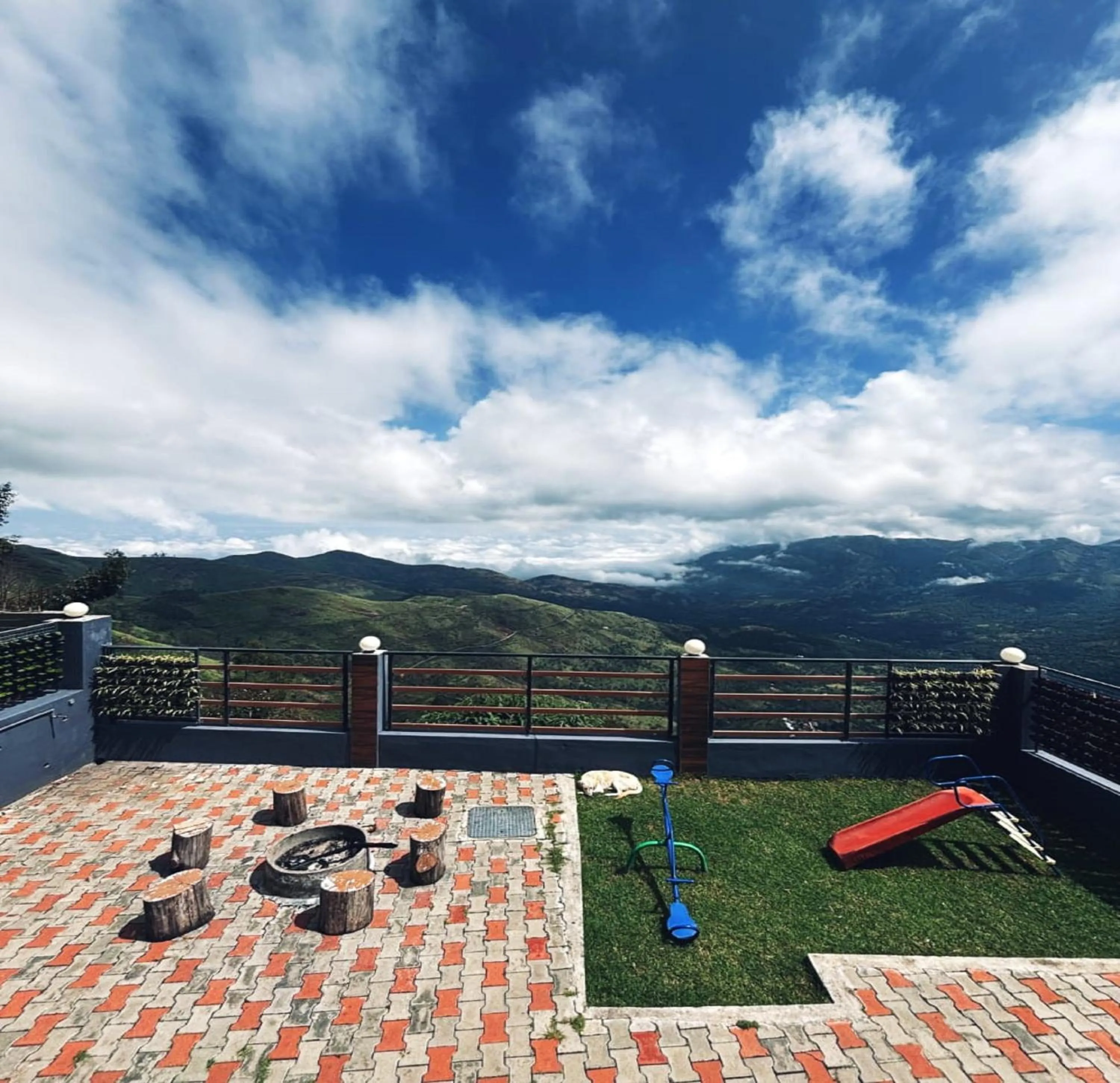 Mountain view in Mist View